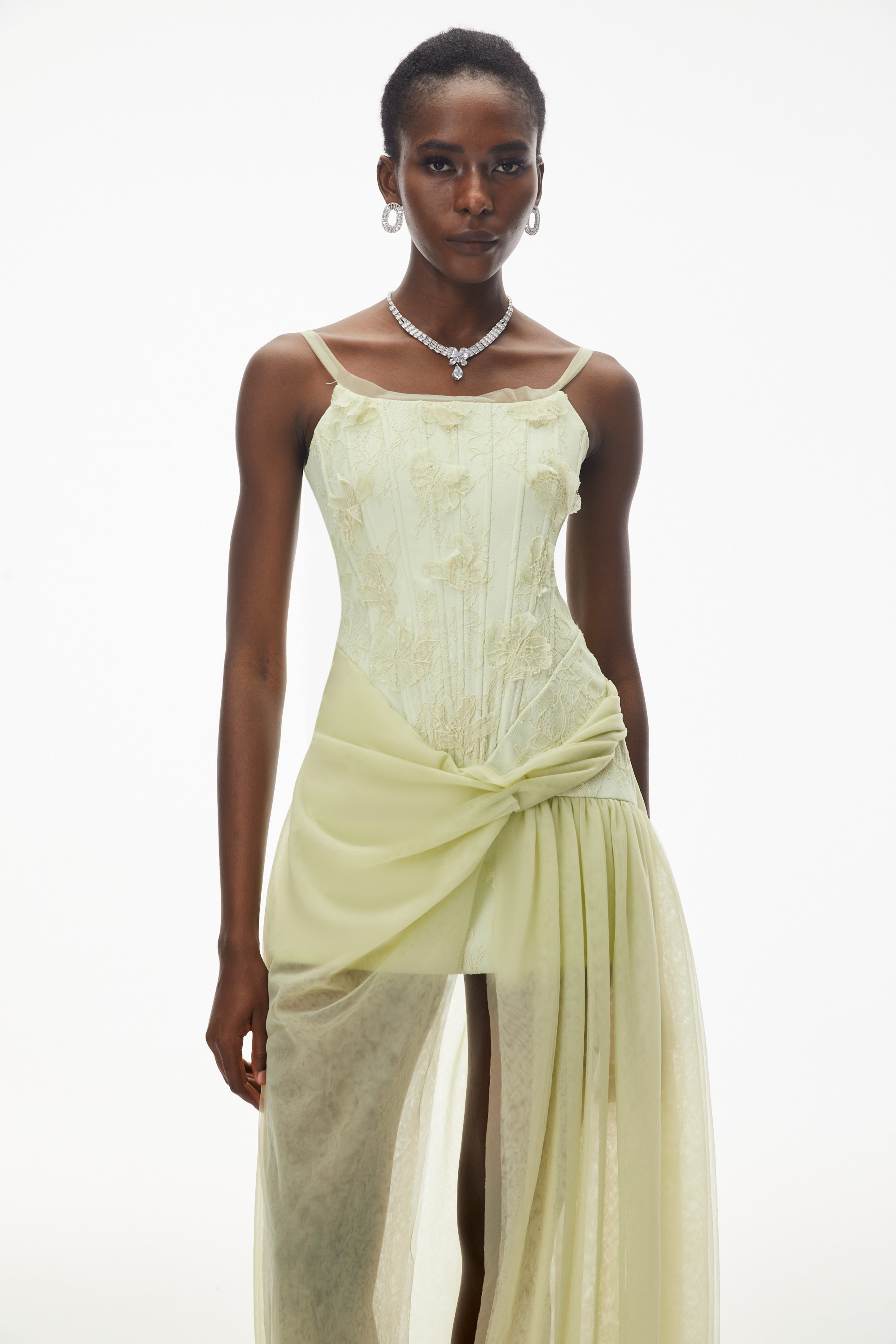 Robe longue froncée vert citron Deirdre avec fente