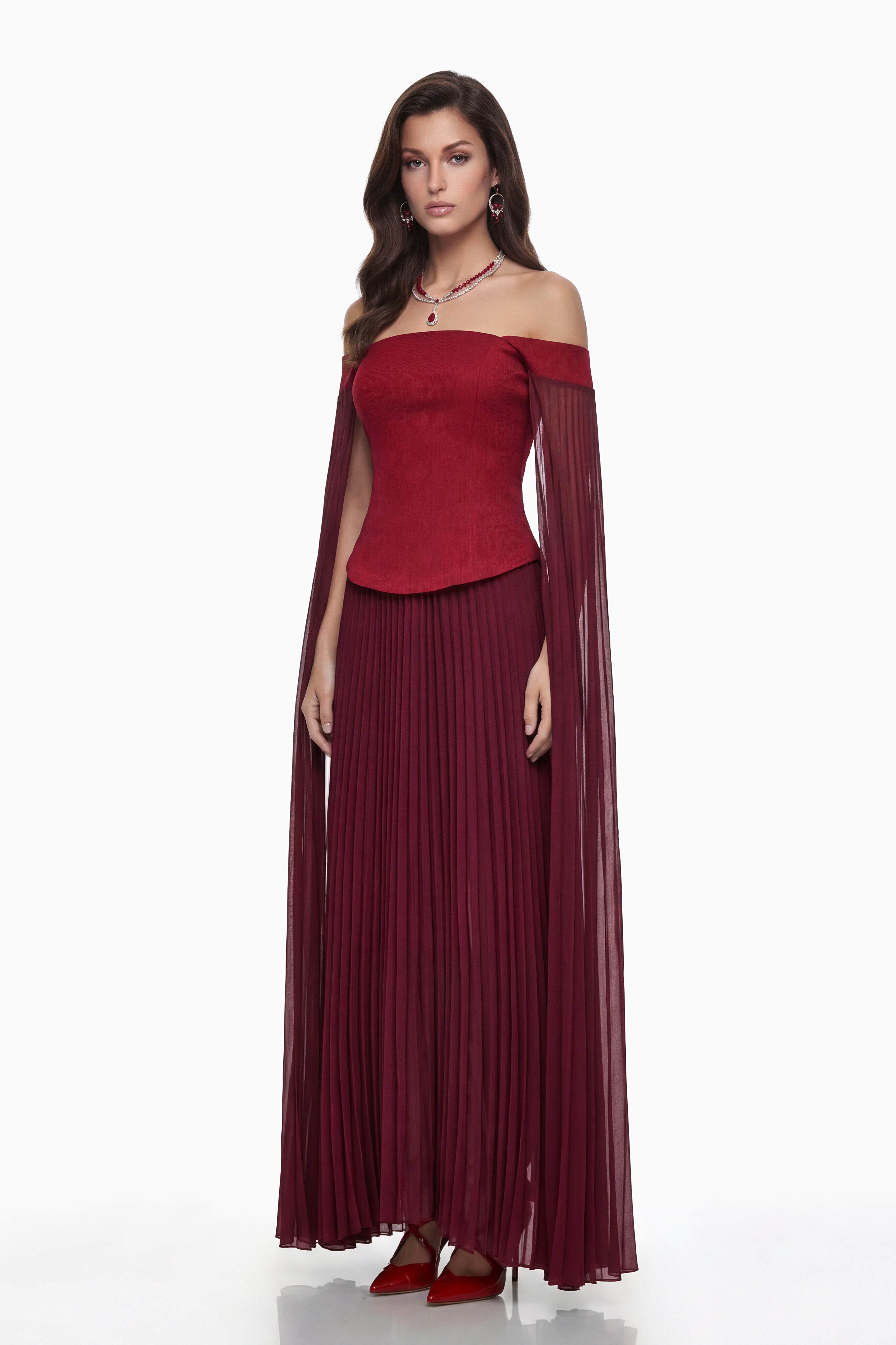 Elowenna – Set aus rotem schulterfreiem Oberteil und Faltenrock