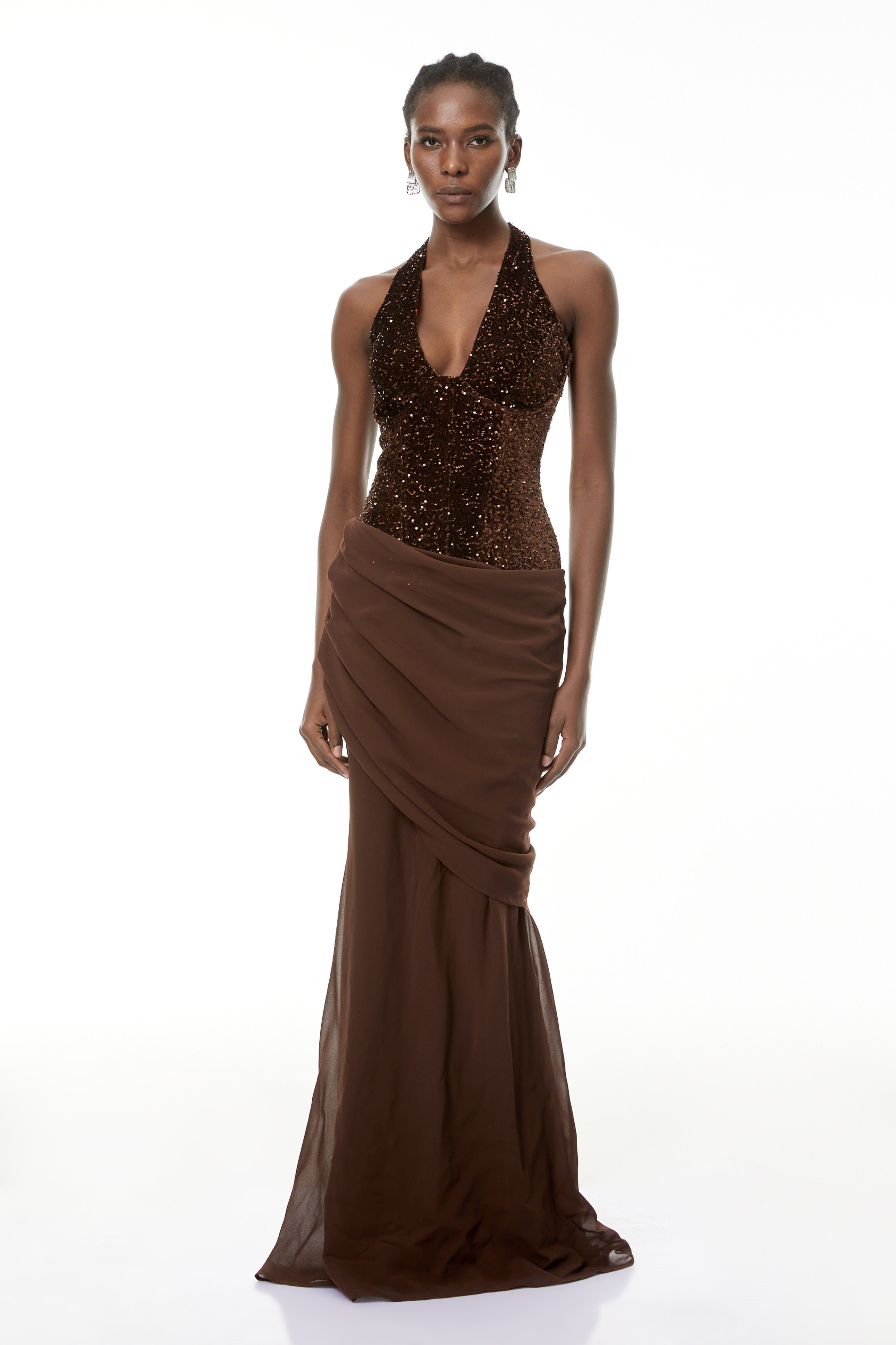 Emma Brown Maxikleid mit Paillettenbesatz und Neckholder