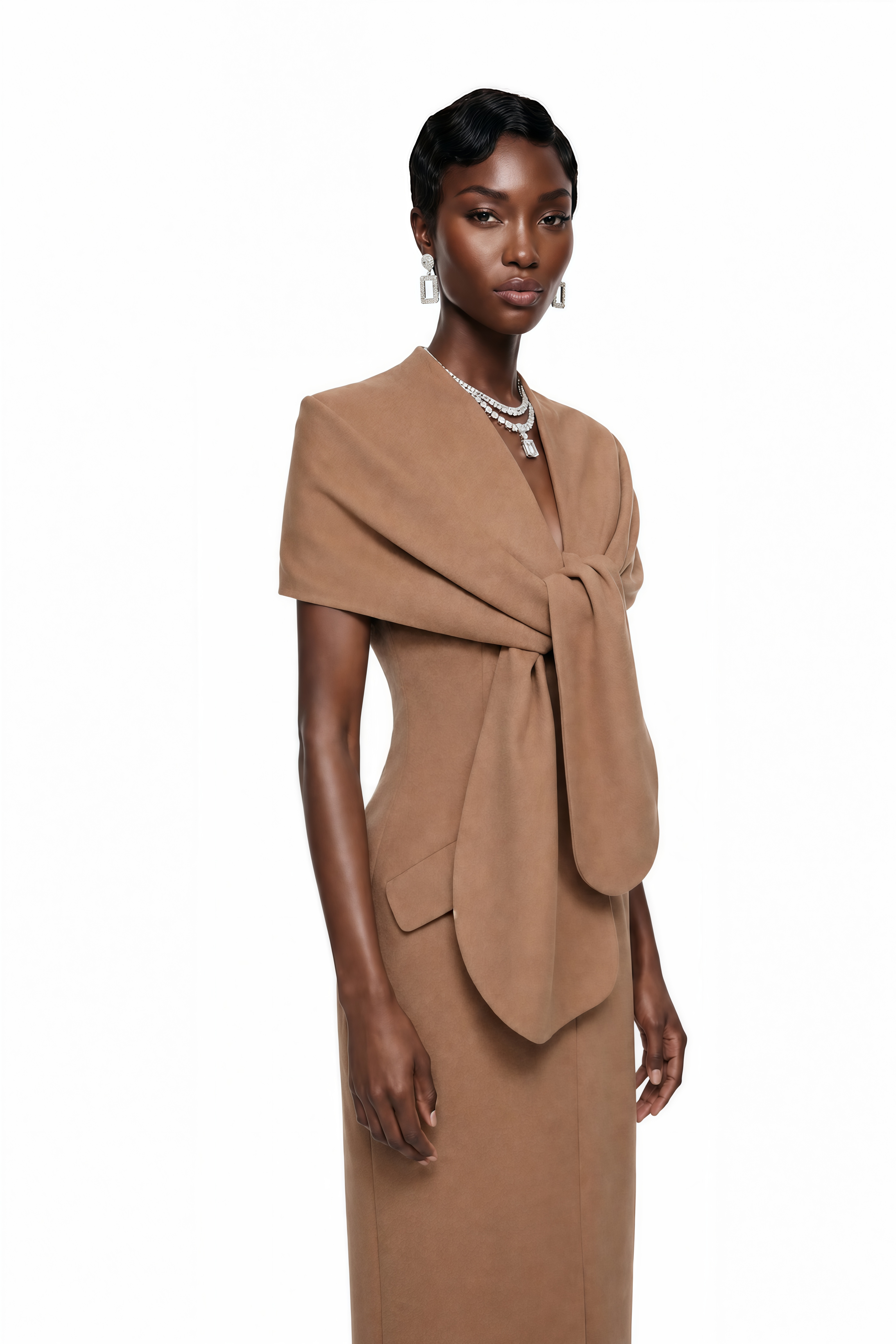 فستان ميدي من فاهير براون برقبة عميقة وربطة من نفس القماش