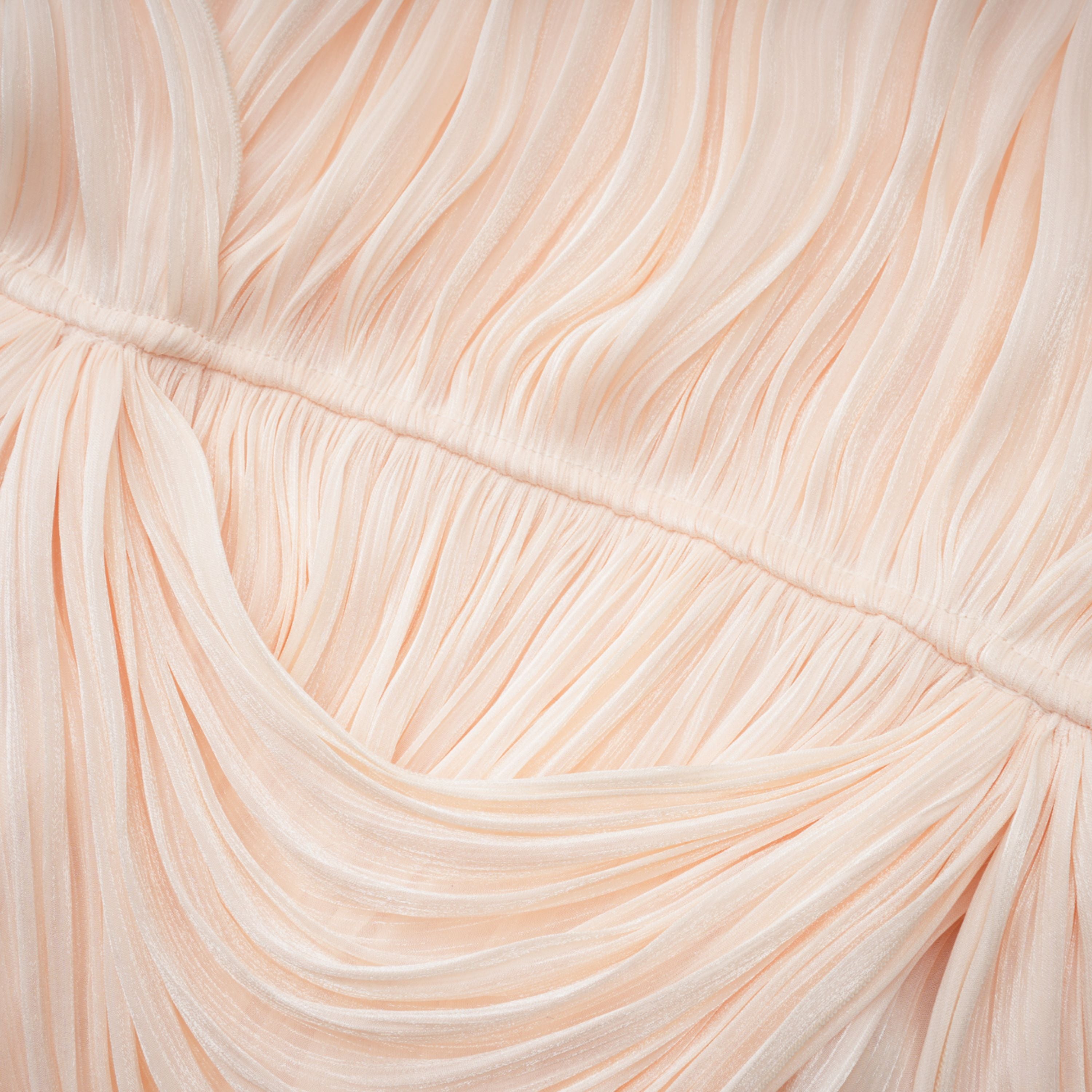 فستان قصير مطوي ومكشكش من Halvard Neutrals