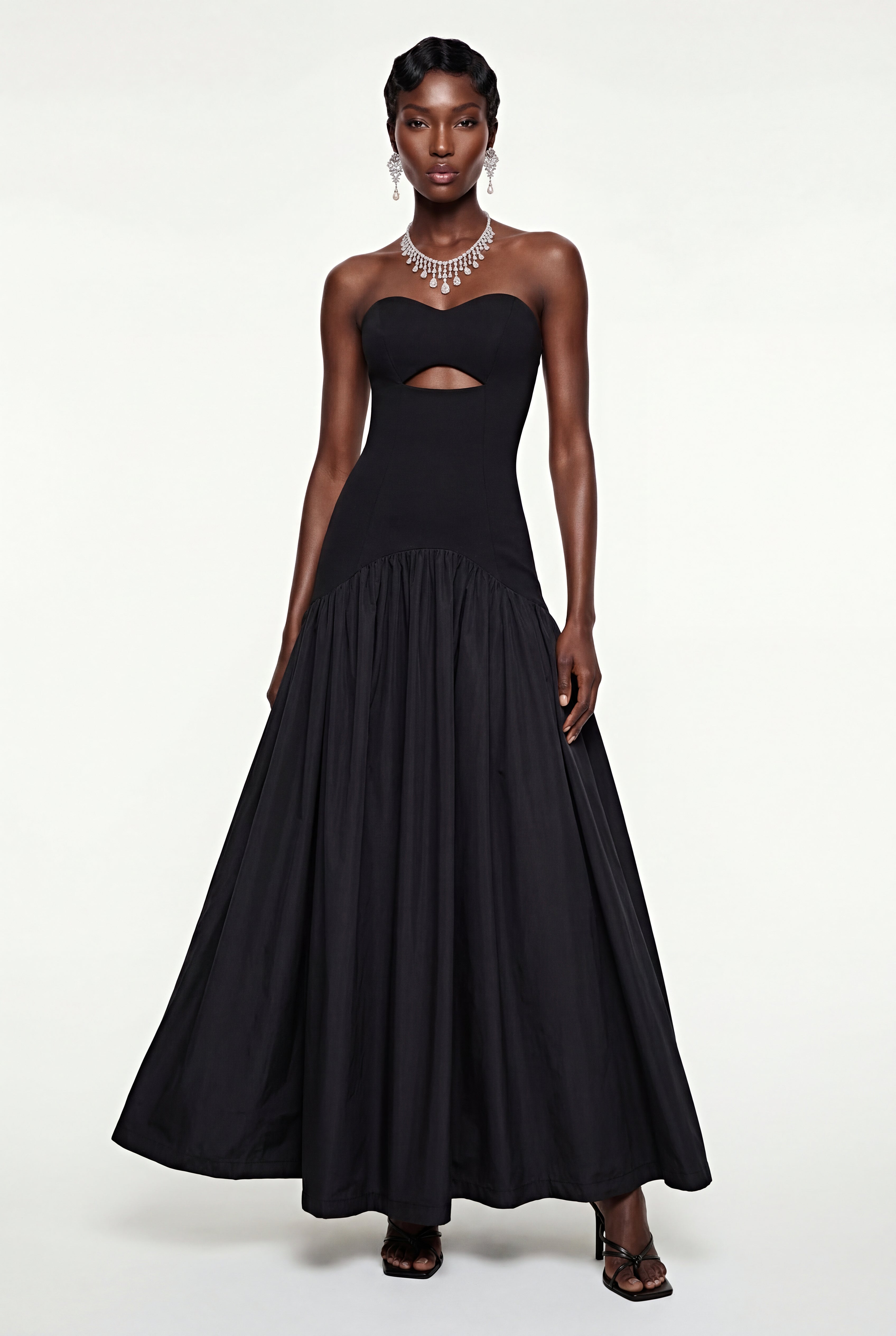 Robe longue froncée à épaules dénudées Hypatia Black