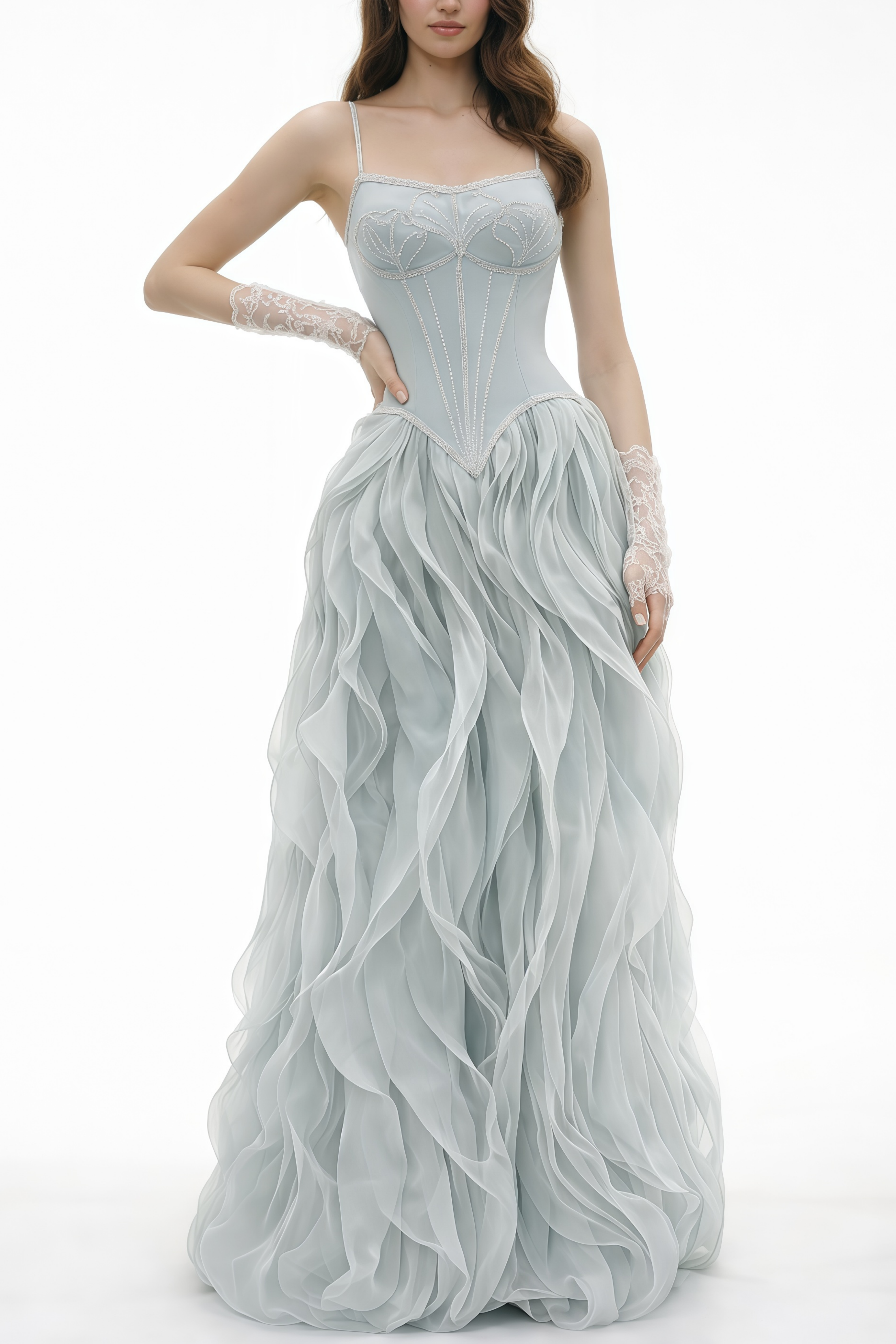 Ianthe – Maxikleid aus Tüll mit Rüschen in Staubblau