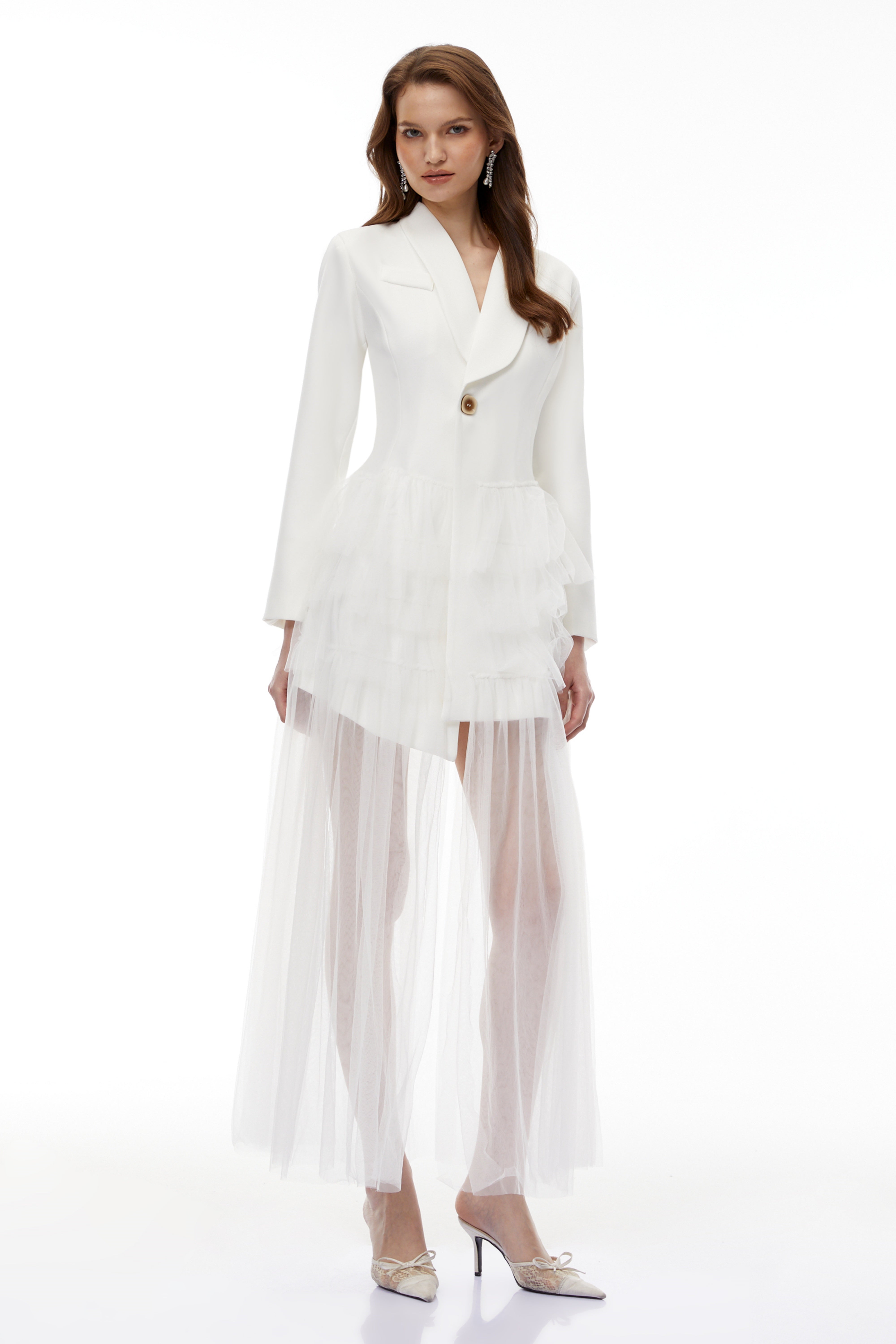 Illyria Weißes Blazer-Maxikleid mit Rüschentüll