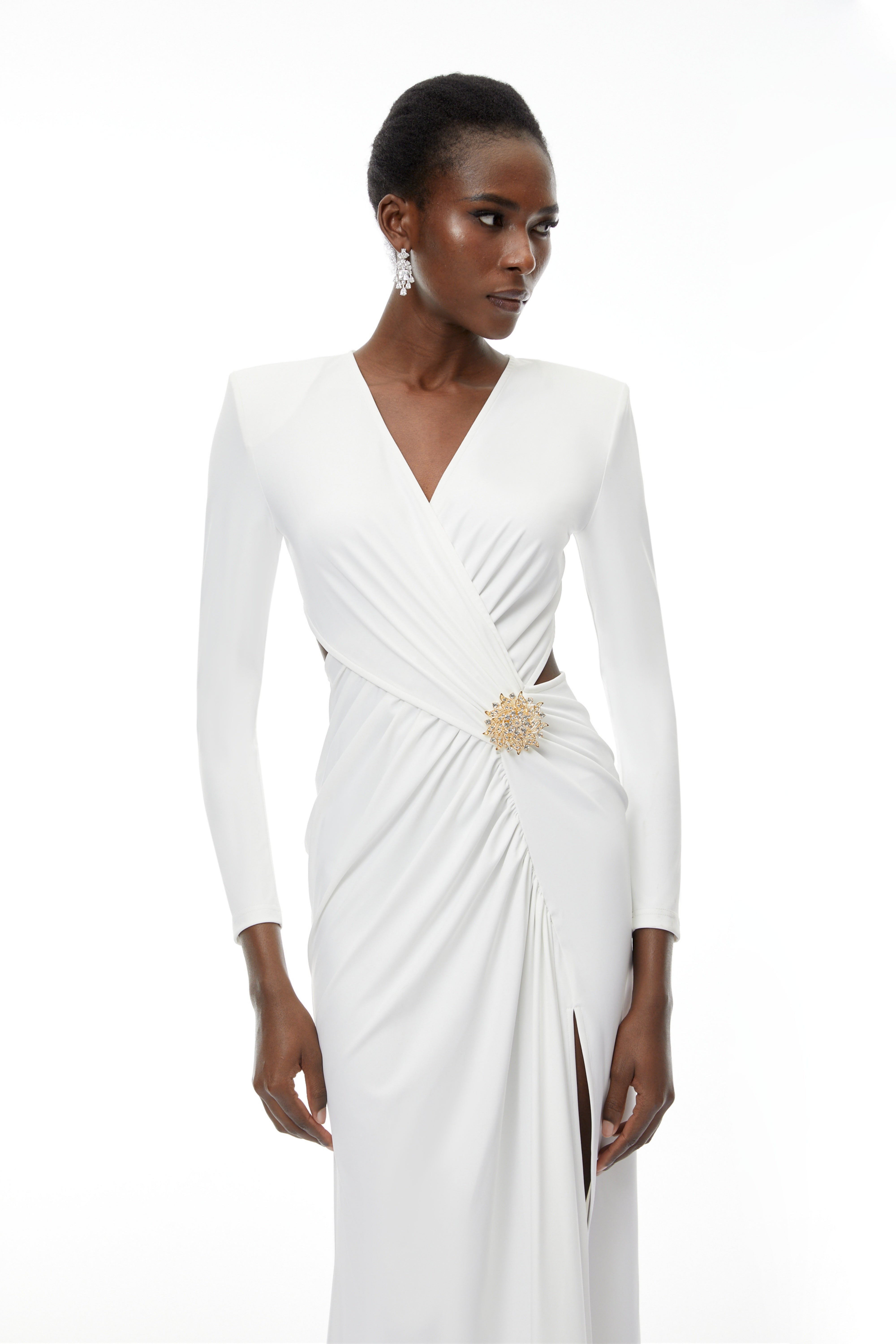 Irena – Maxikleid mit gekreuztem Ausschnitt und Seitenschlitz