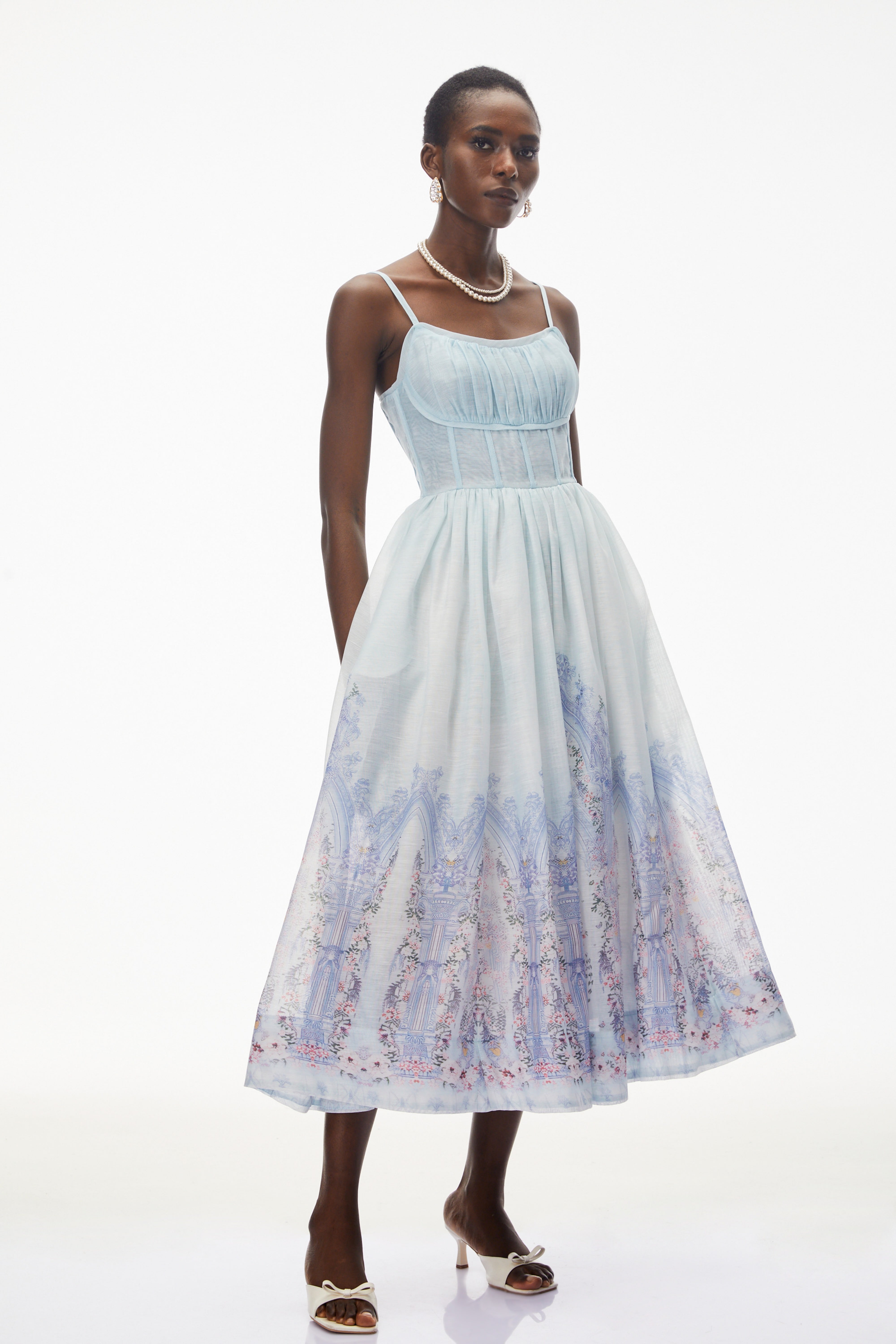 Iris Blue – Ärmelloses Midi-Kleid mit Rüschen