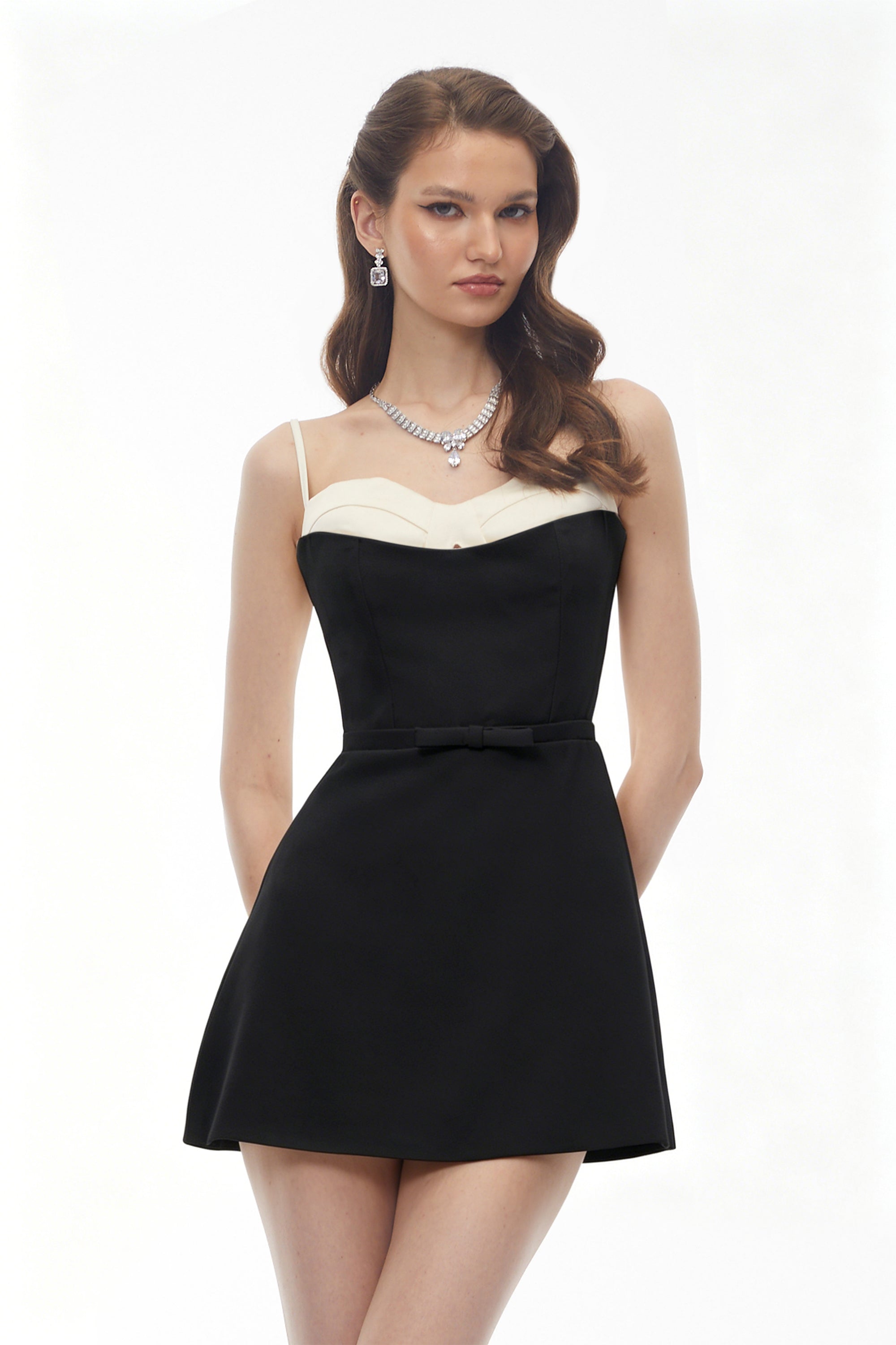 Mini-robe Isabelle à blocs de couleur noire