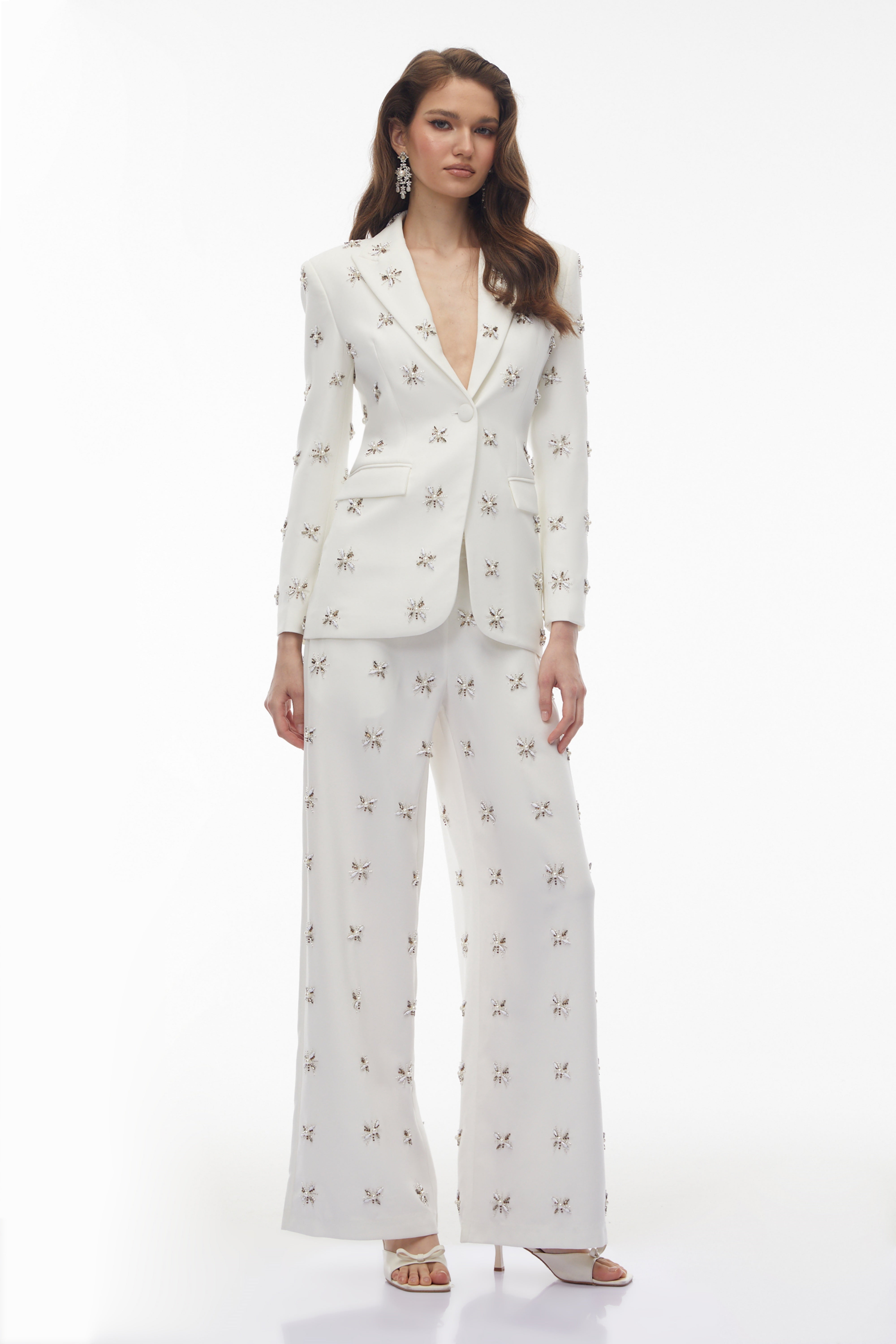 Jessica White – Set aus Blazer und Hose mit Kristallperlen