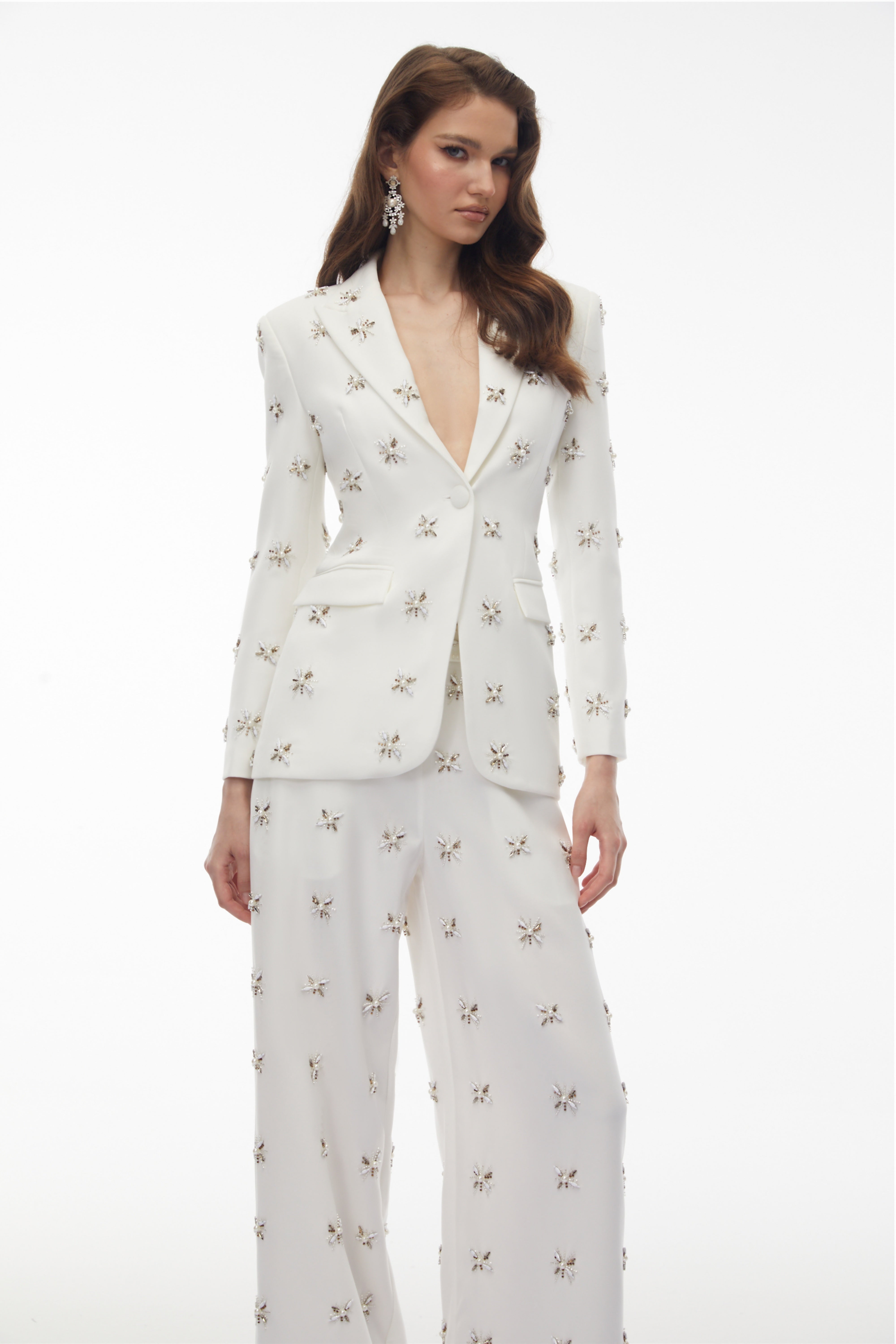 Jessica White – Set aus Blazer und Hose mit Kristallperlen