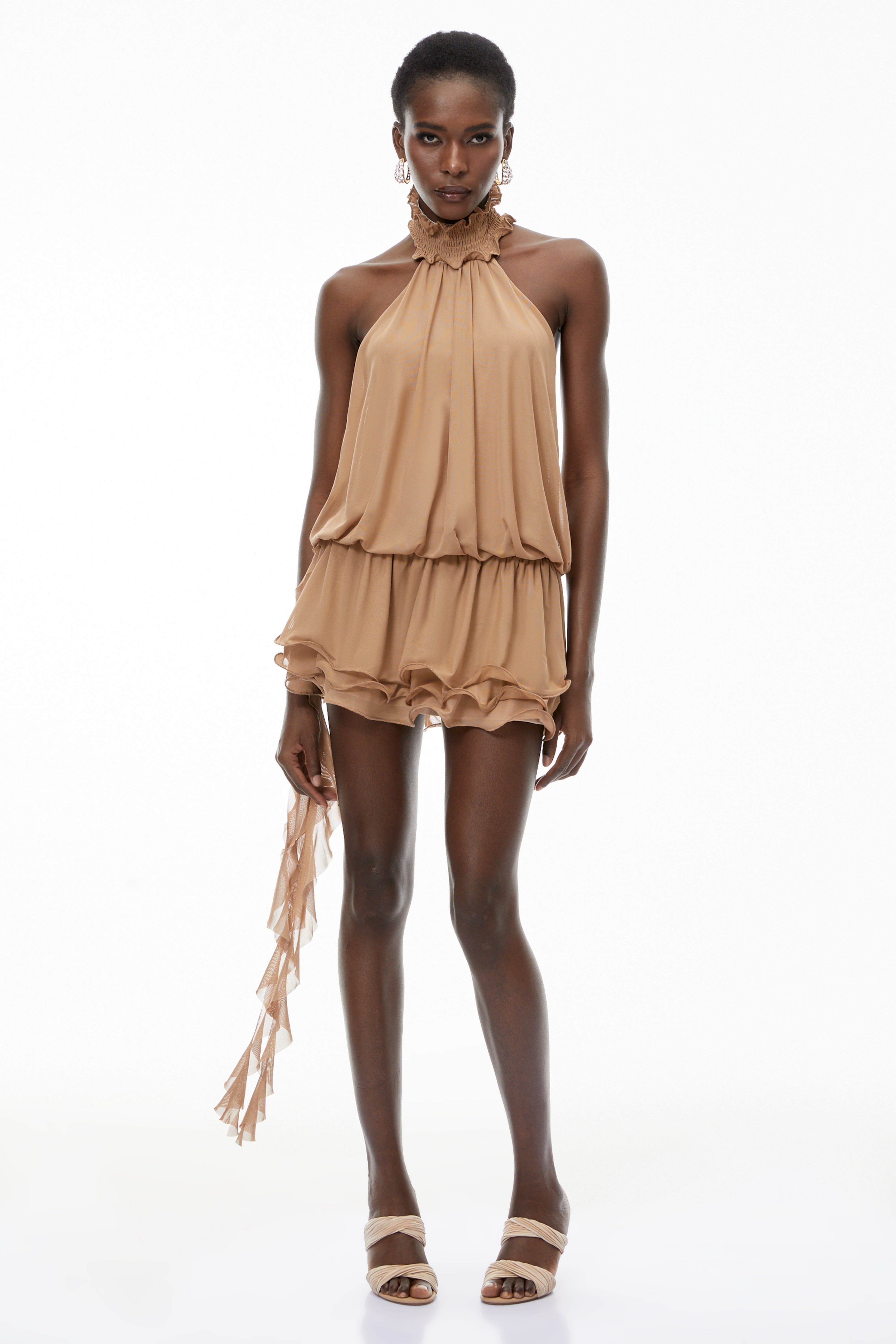 Josephine – Khaki-farbiges Minikleid mit Rüschen und Neckholder-Ausschnitt