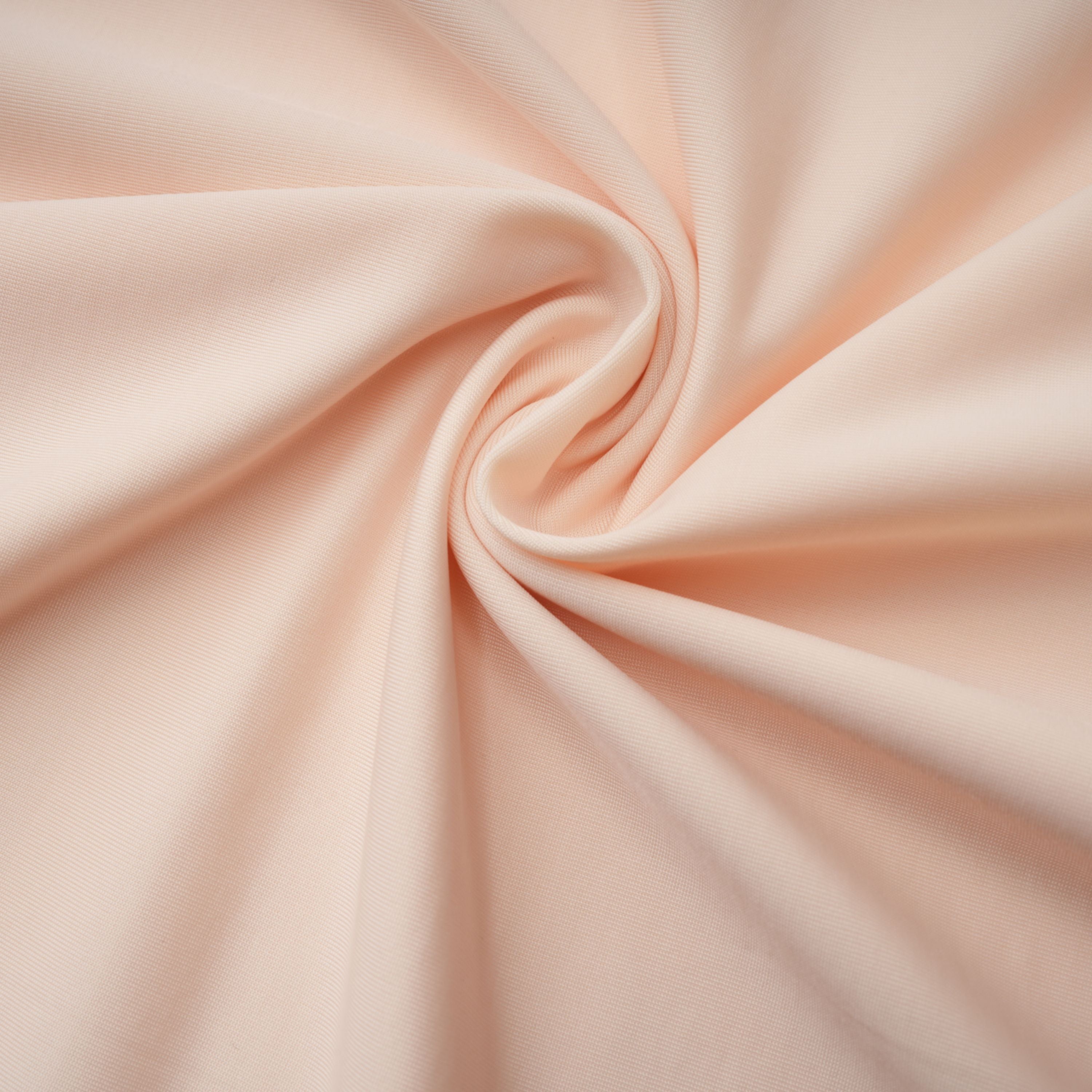 فستان طويل بياقة عالية وكتافات من الدانتيل باللون المحايد من Karine