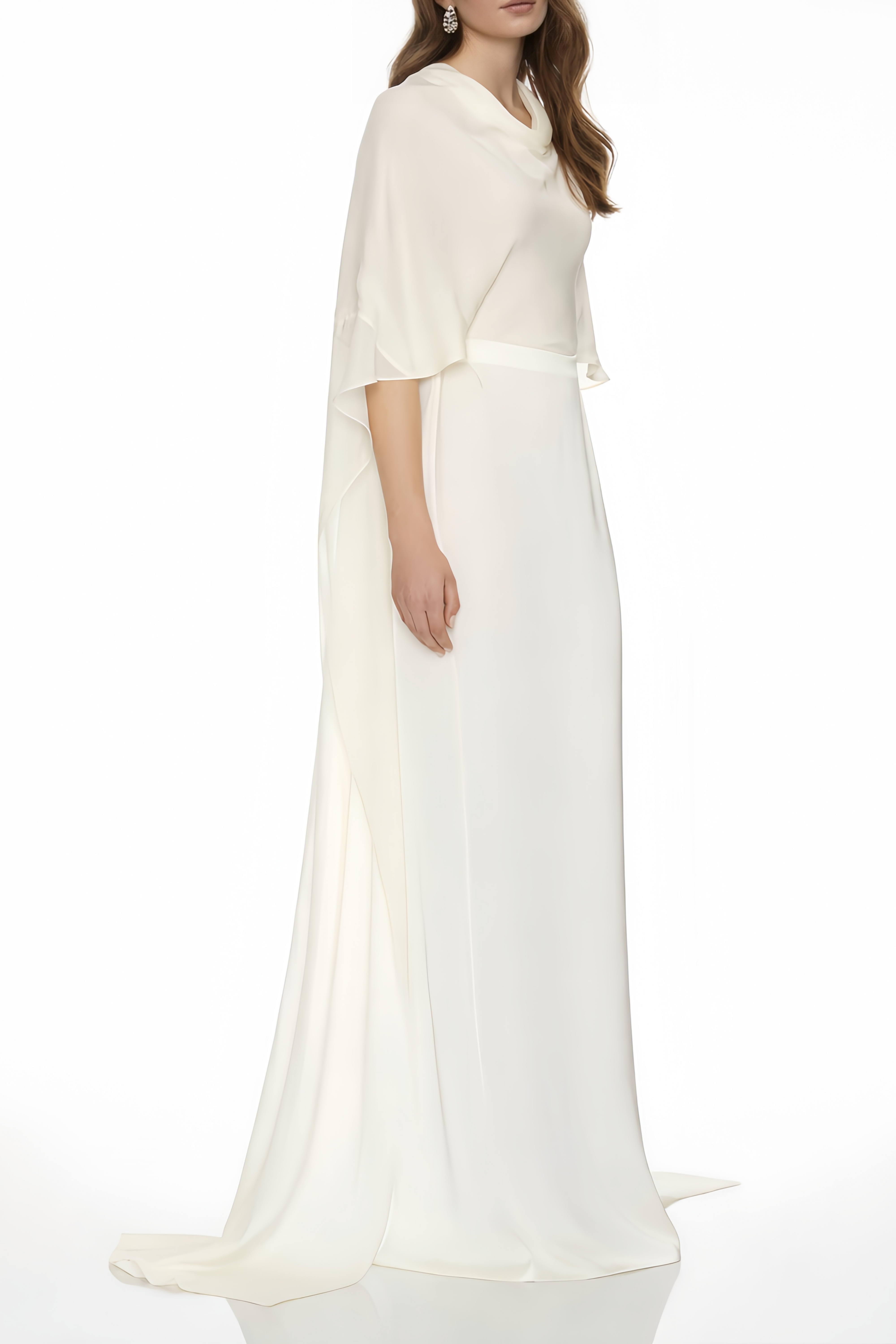 Lebeda – Weißes, rückenfreies Maxikleid mit Cape