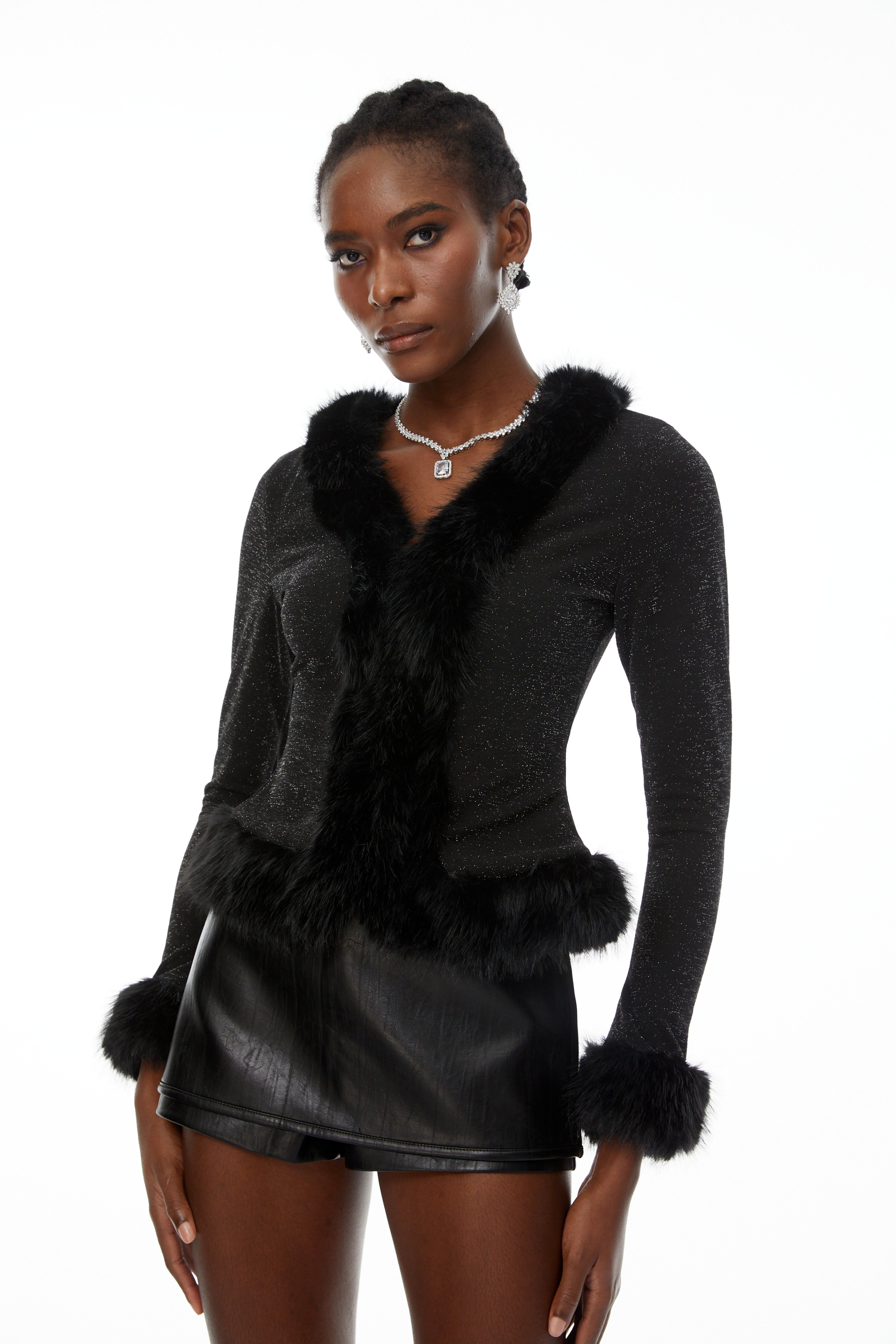 فستان ميريام ماكسي أسود مفتوح الظهر مع فيونكة