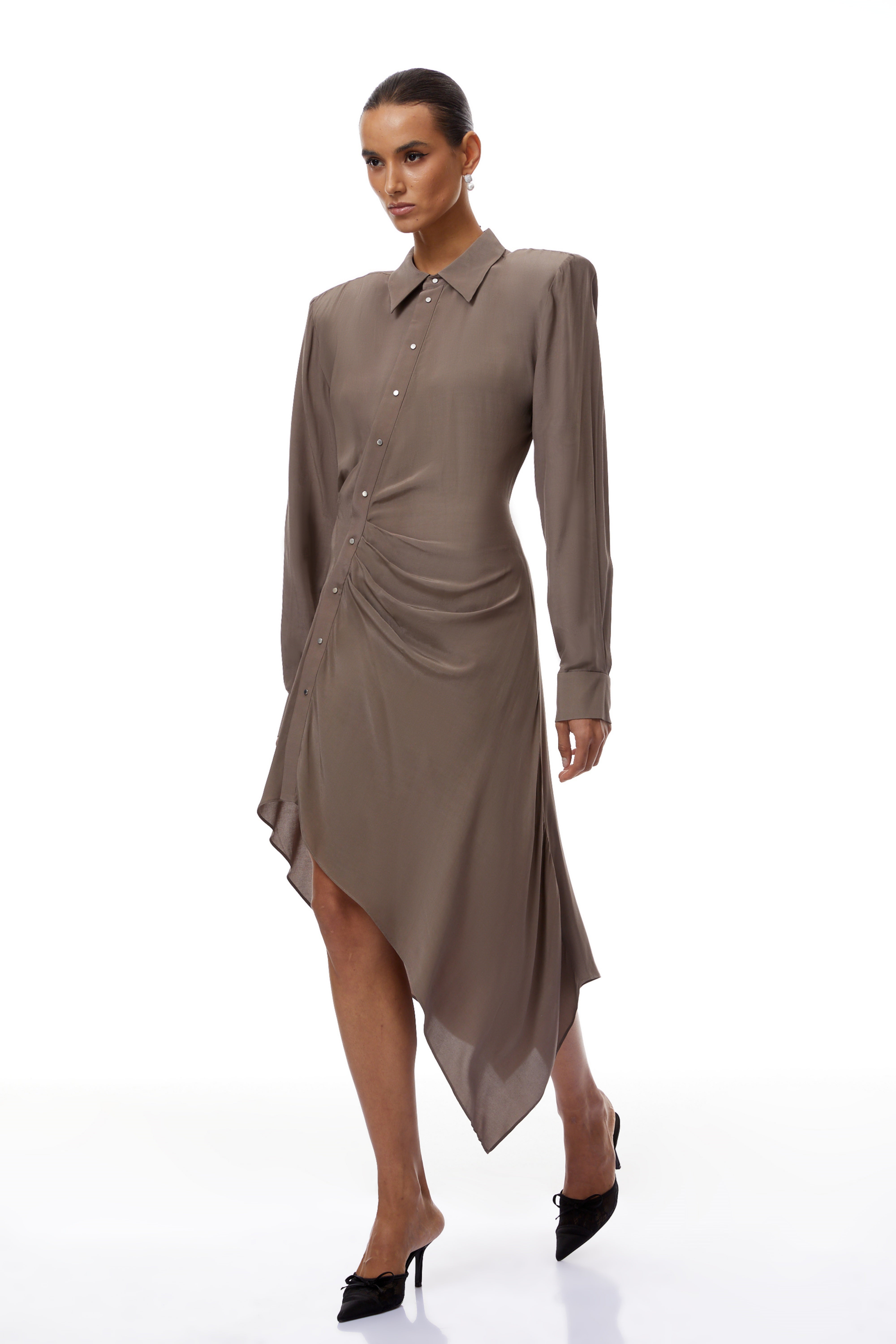 فستان روبرتا براون متوسط الطول غير متماثل ومكشكش