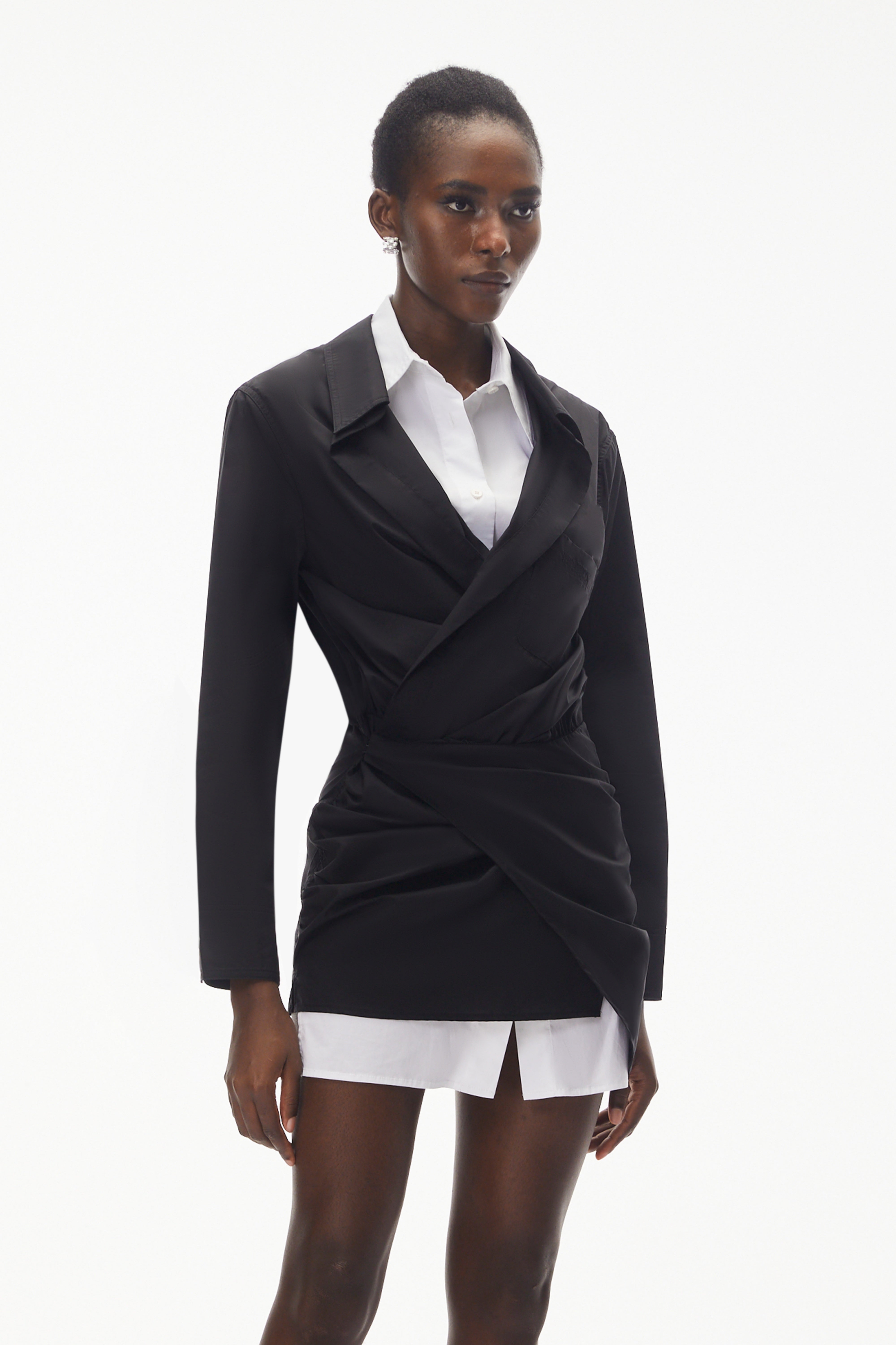 فستان قميص من "ماهتاب" بلون أسود