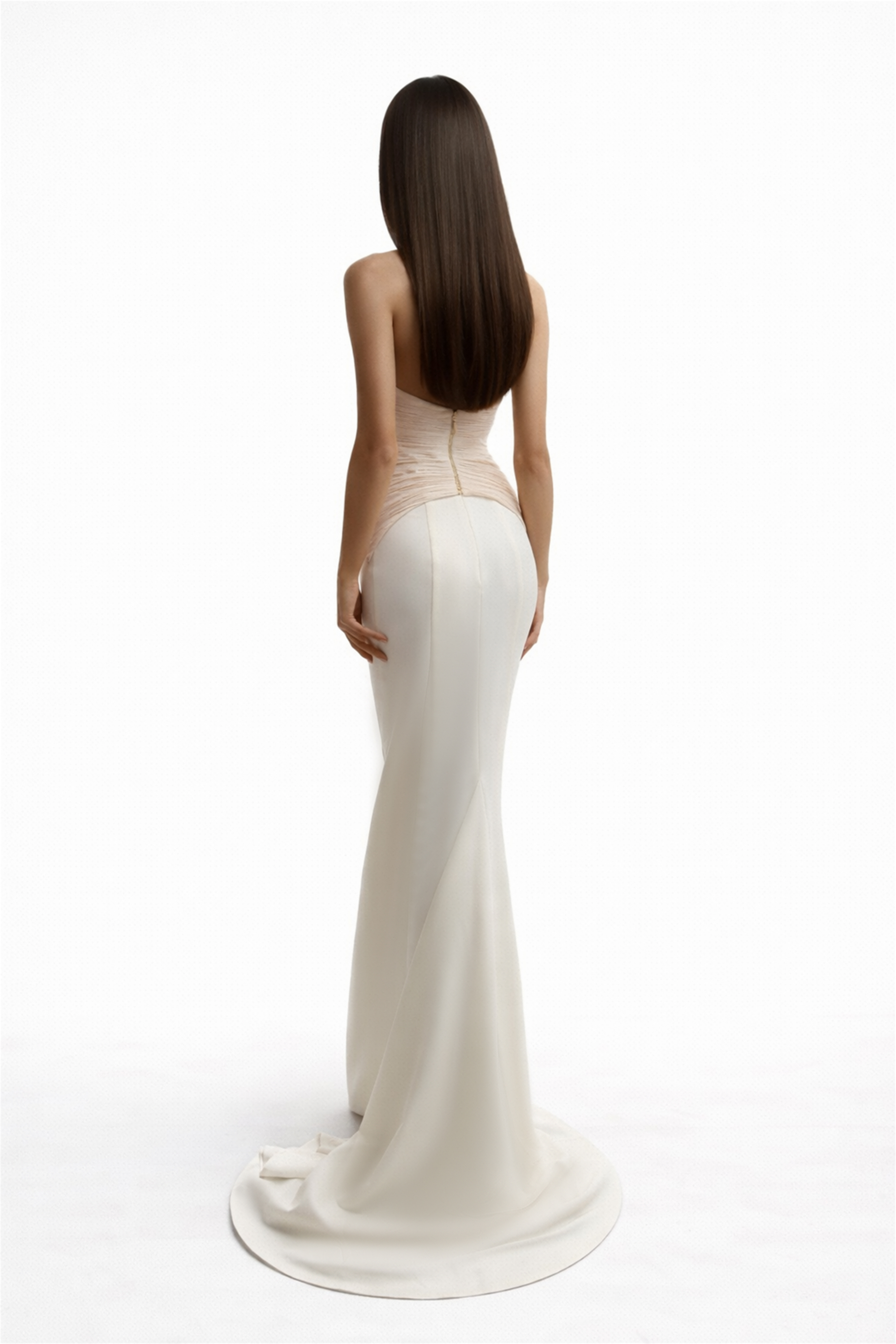 Maren – Set aus elfenbeinfarbenem Top mit Neckholder und Rüschen sowie Rock