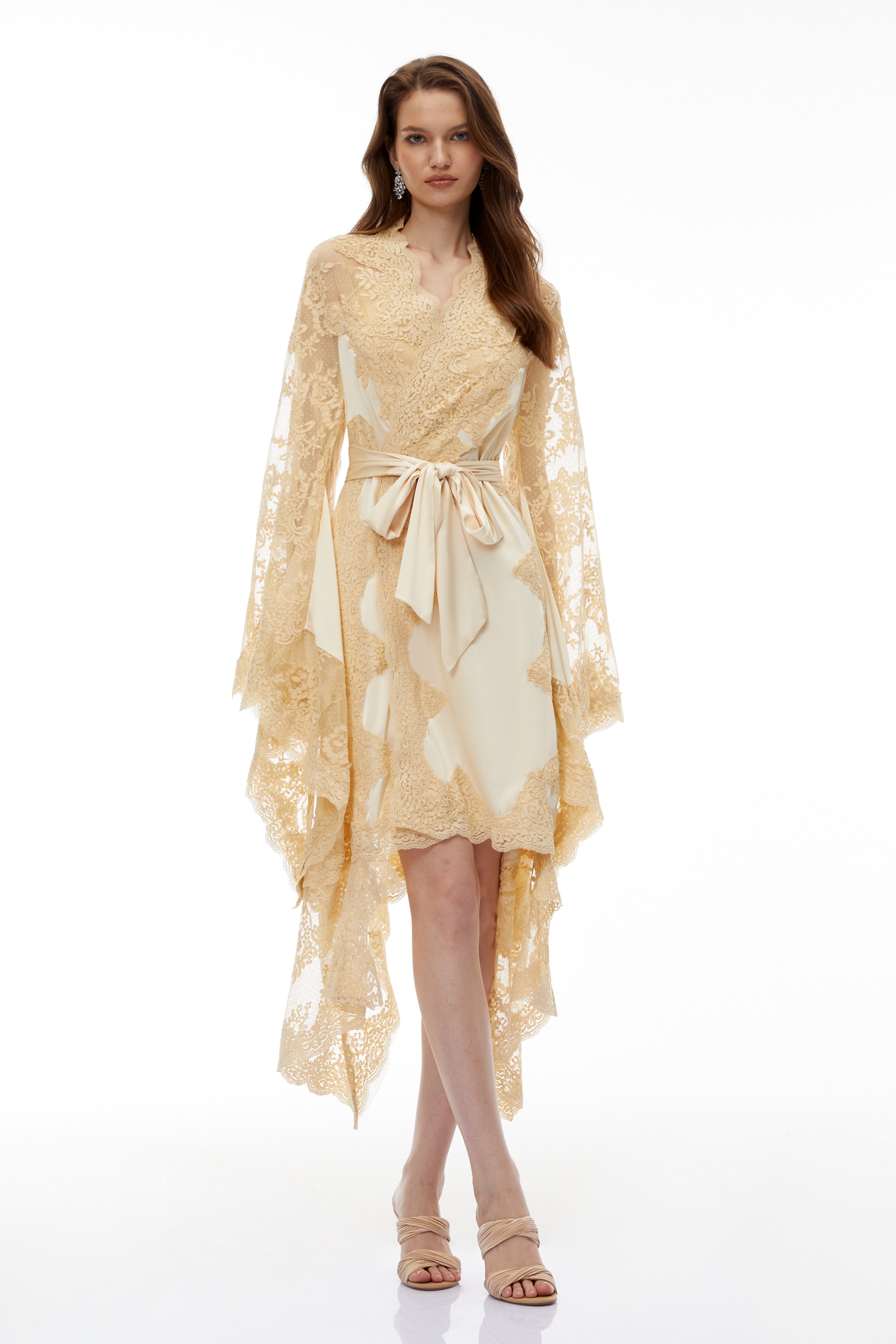 Margalit – Minikleid mit neutralem Spitzen-Einsatz