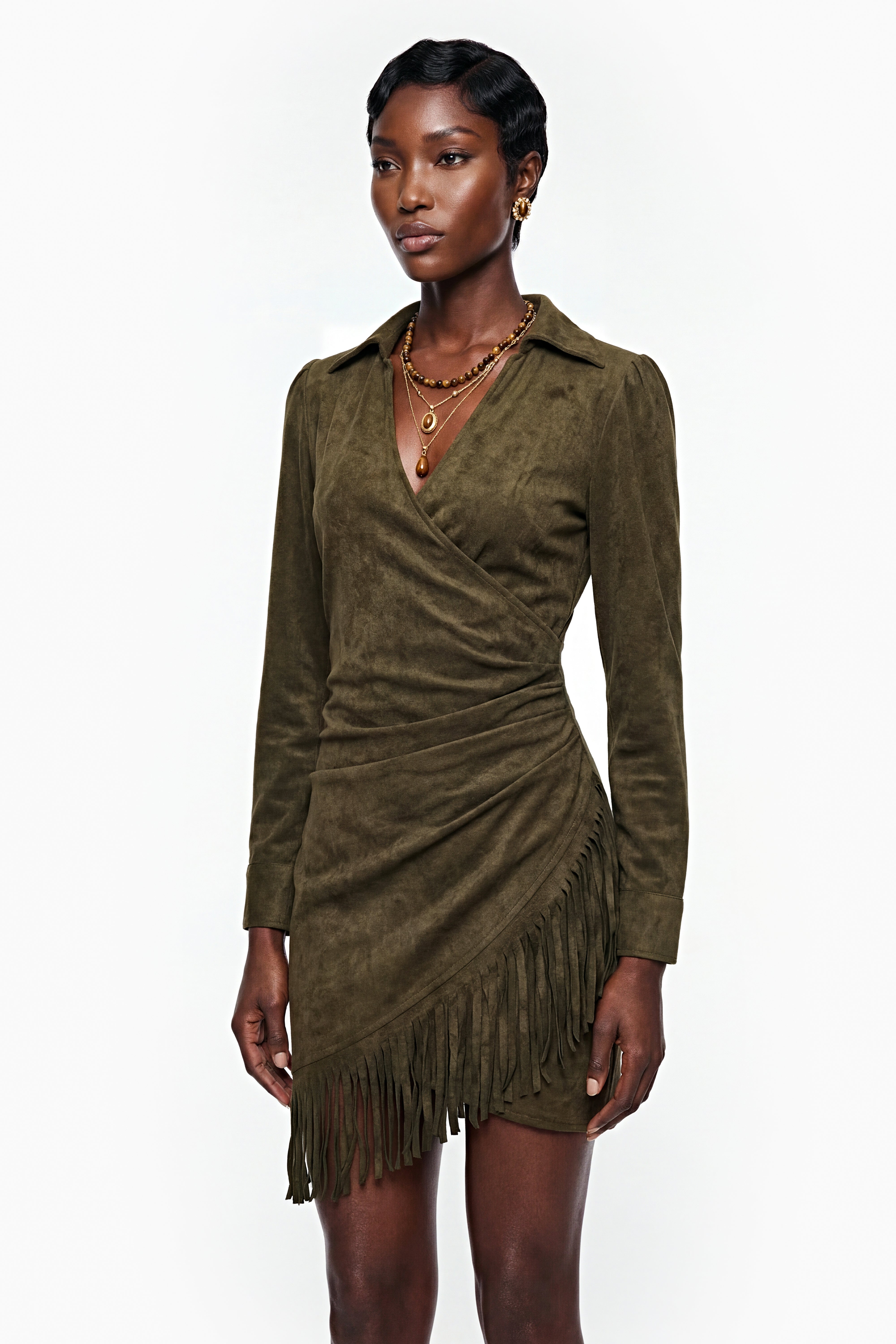 Margarete – Minikleid aus grünem Kunstwildleder mit Fransen