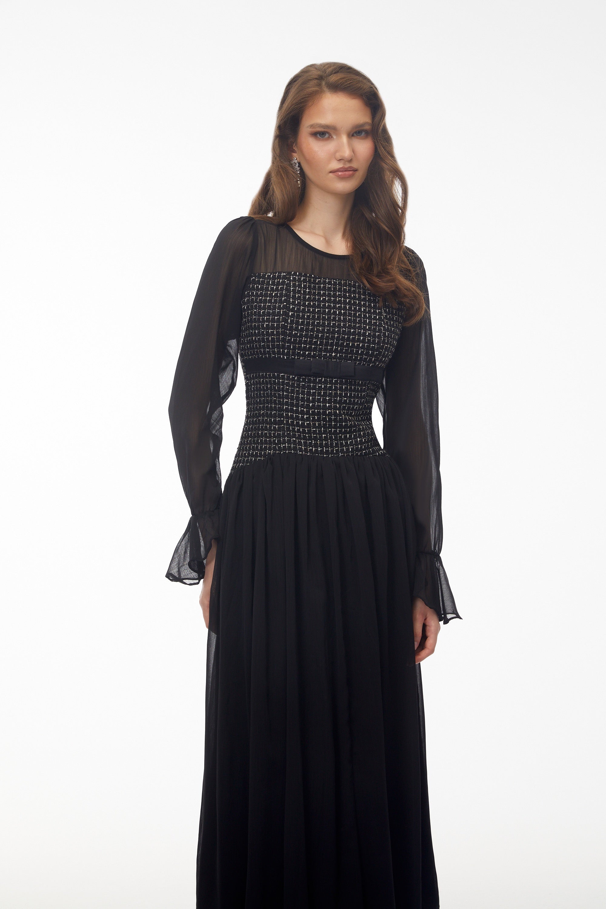 Robe longue Maya noire à manches cloche et nœud