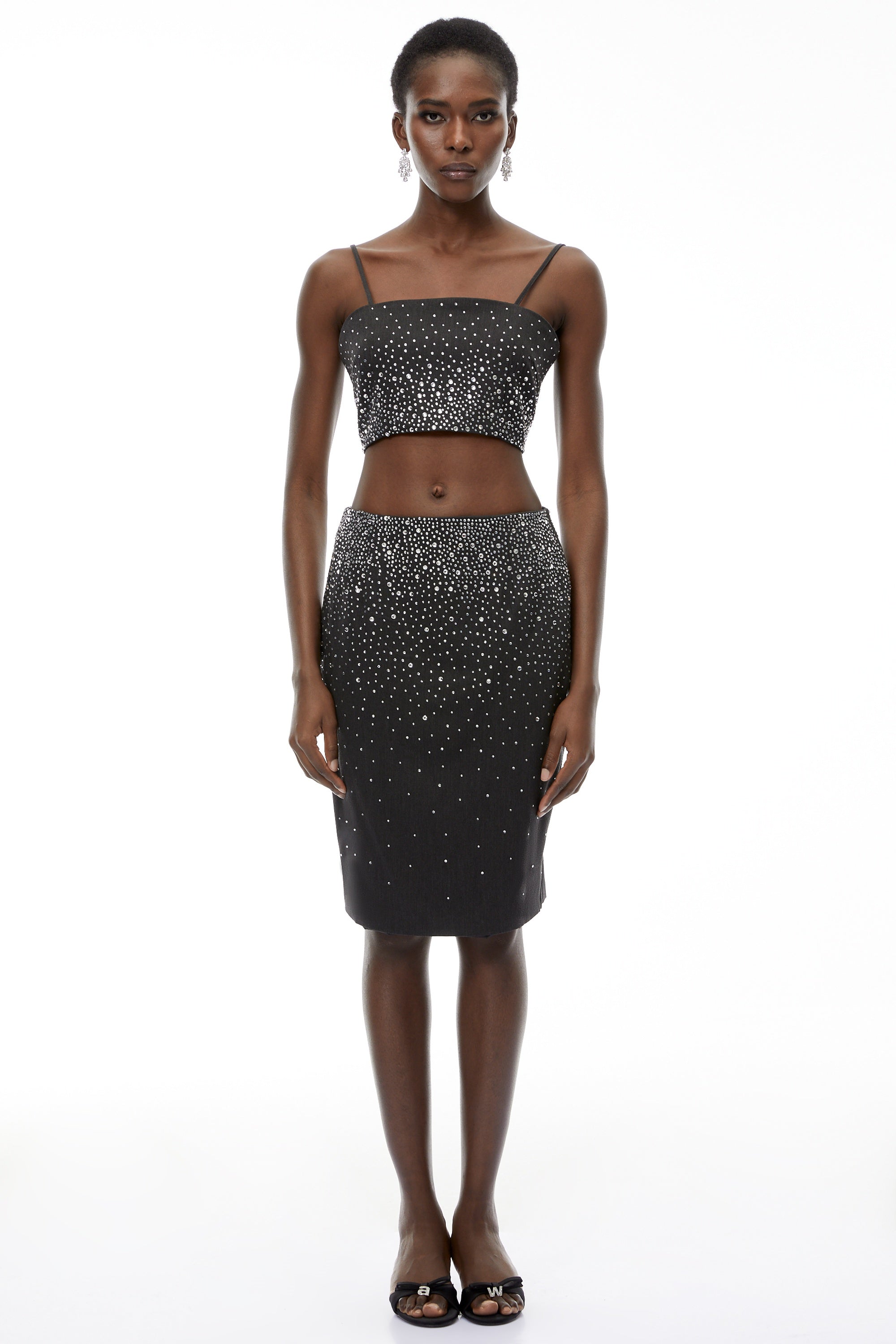 Nicola Grey – Rock mit reichhaltigen Verzierungen