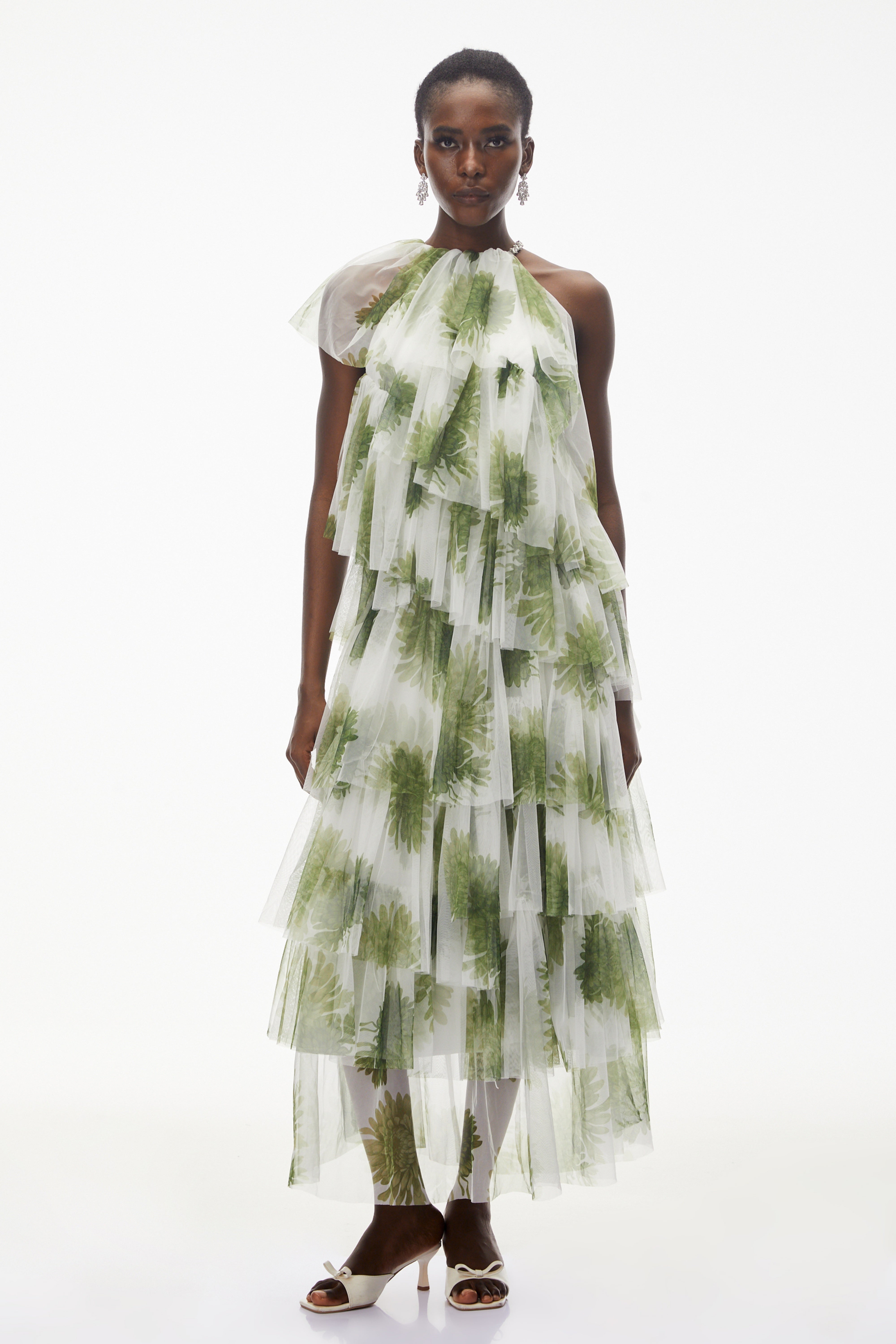 Nitzan – Grünes, bedrucktes Maxikleid in Stufenoptik mit transparentem Überrock