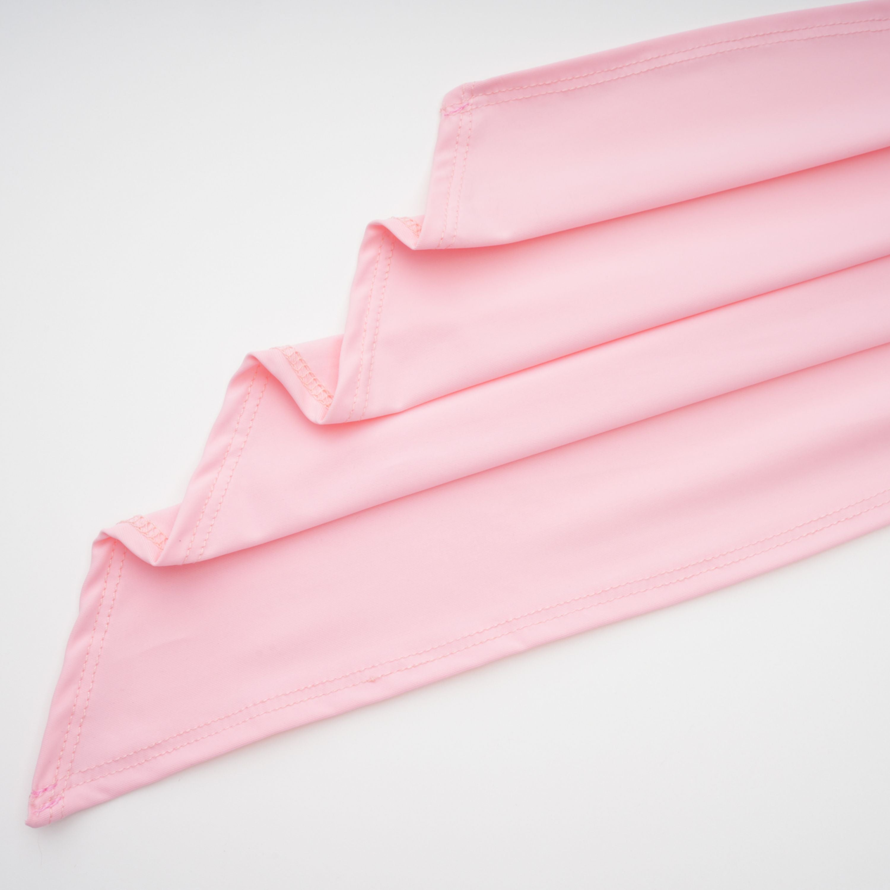 فستان نوريا ميدي من الدانتيل المزين بزخارف زهرية وشريط وردي