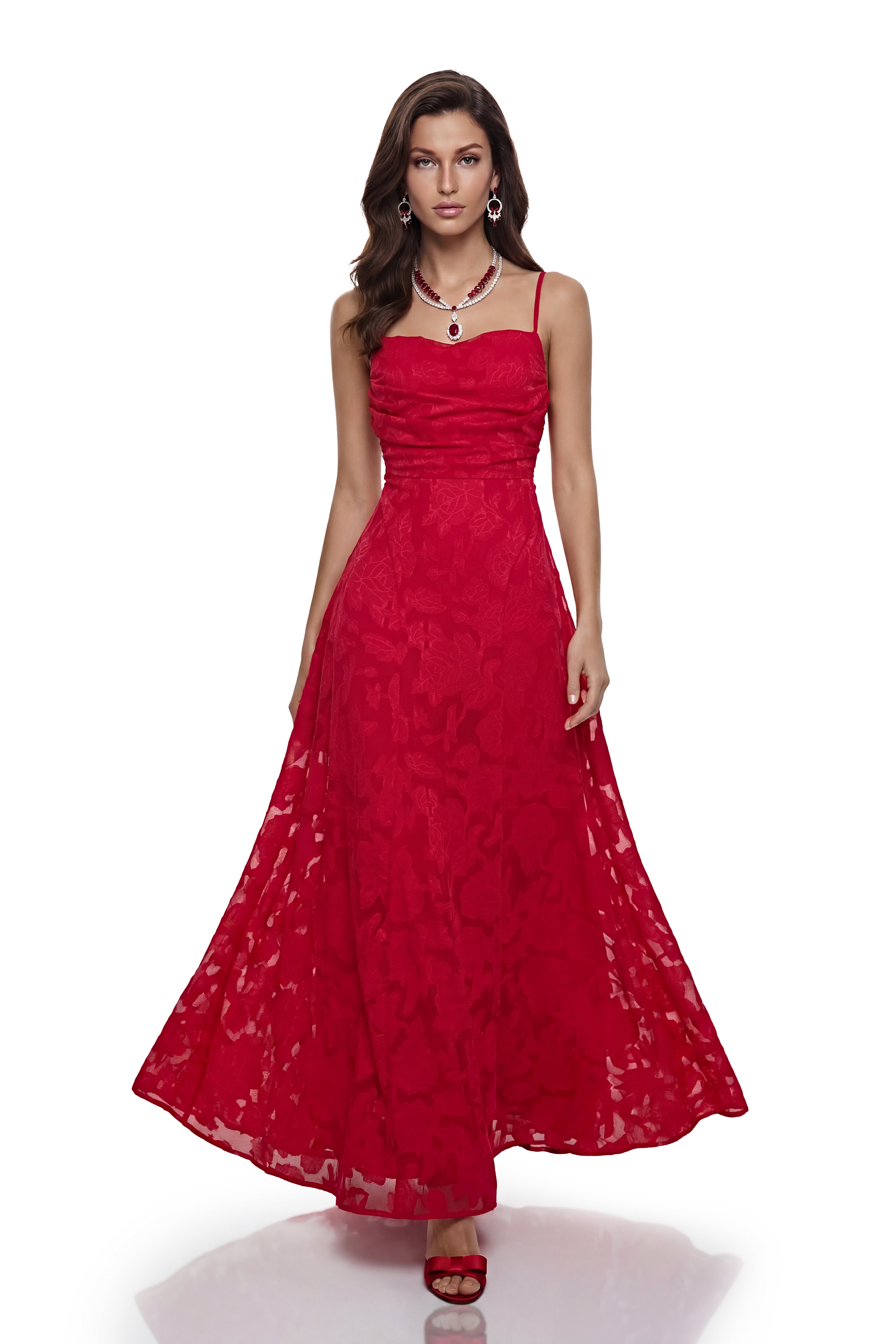 Oriane – Maxikleid aus roter Blumen-Spitze