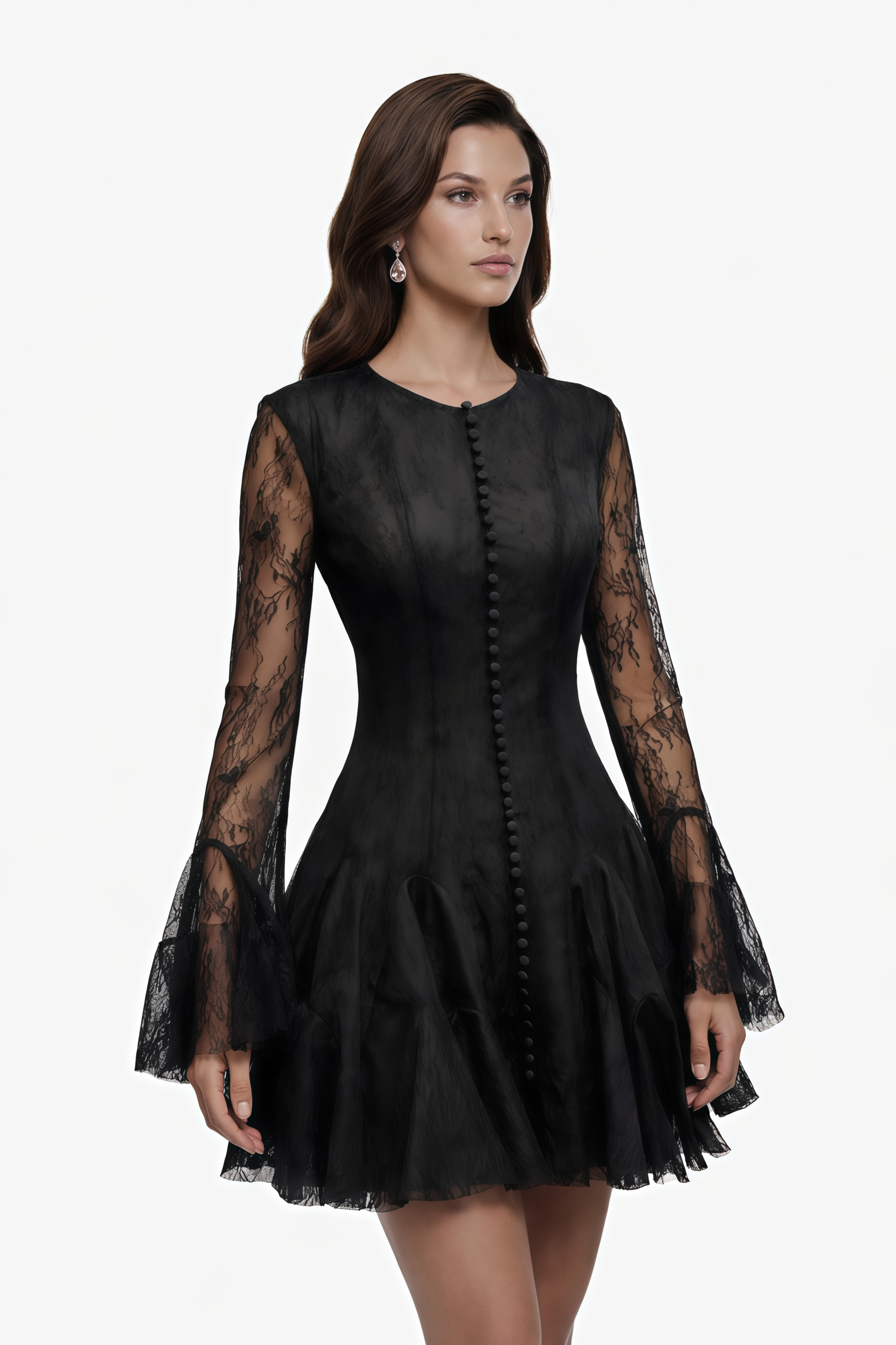 فستان قصير من باميلا بلاك بزخارف مكشكشة وأجزاء من الدانتيل