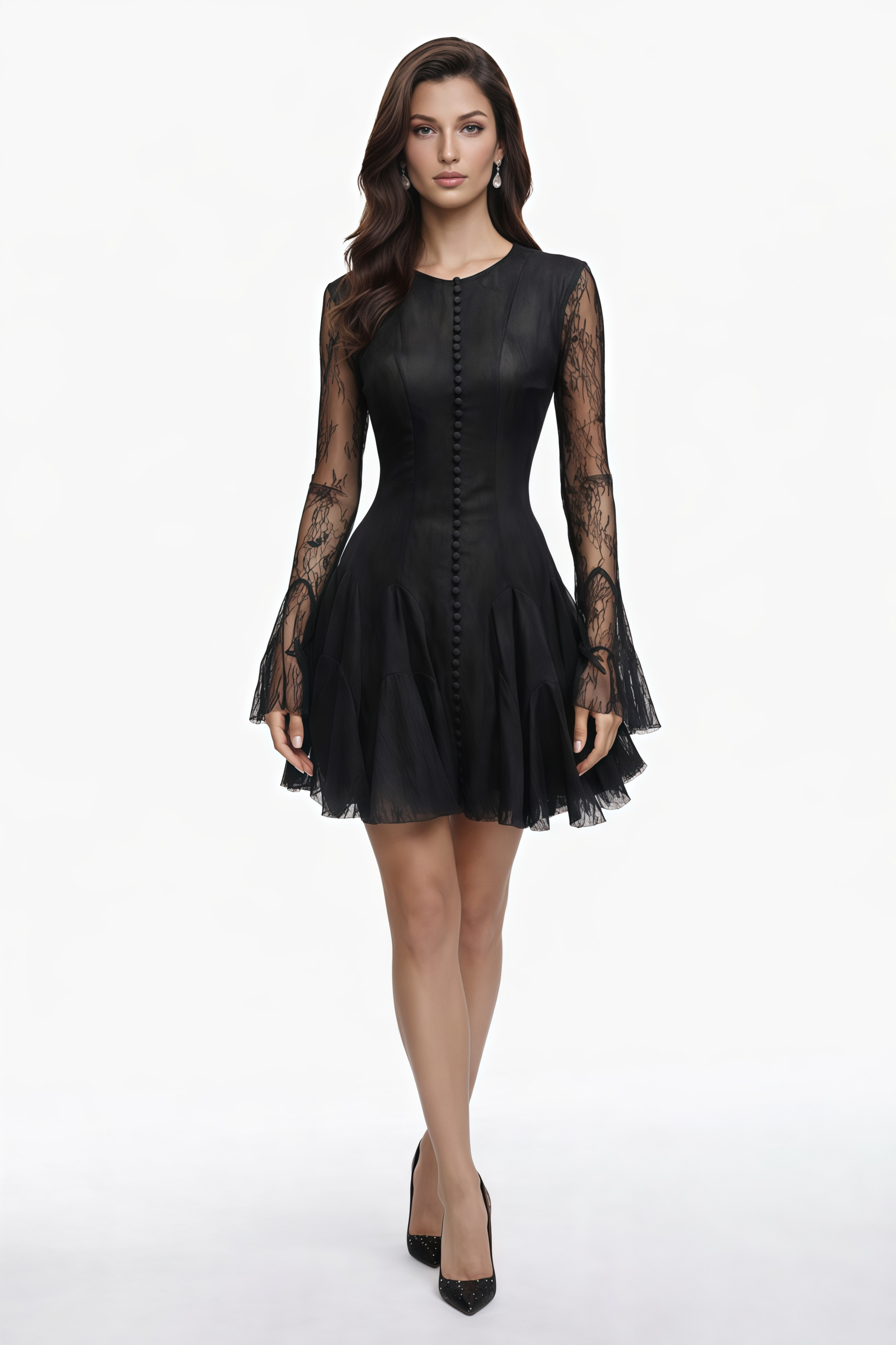 فستان قصير من باميلا بلاك بزخارف مكشكشة وأجزاء من الدانتيل