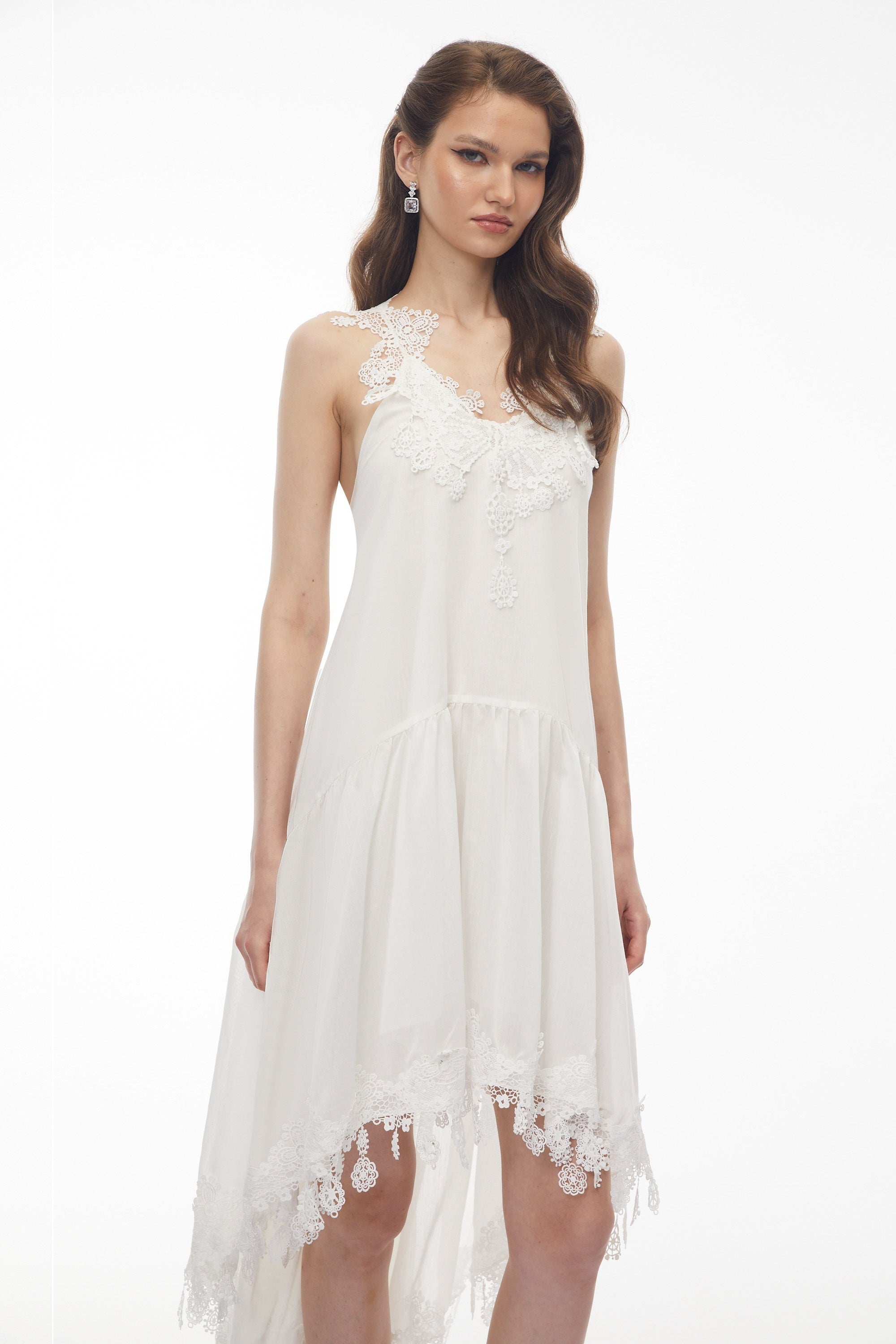 Robe midi sans manches en dentelle à fleurs blanche Qadesh