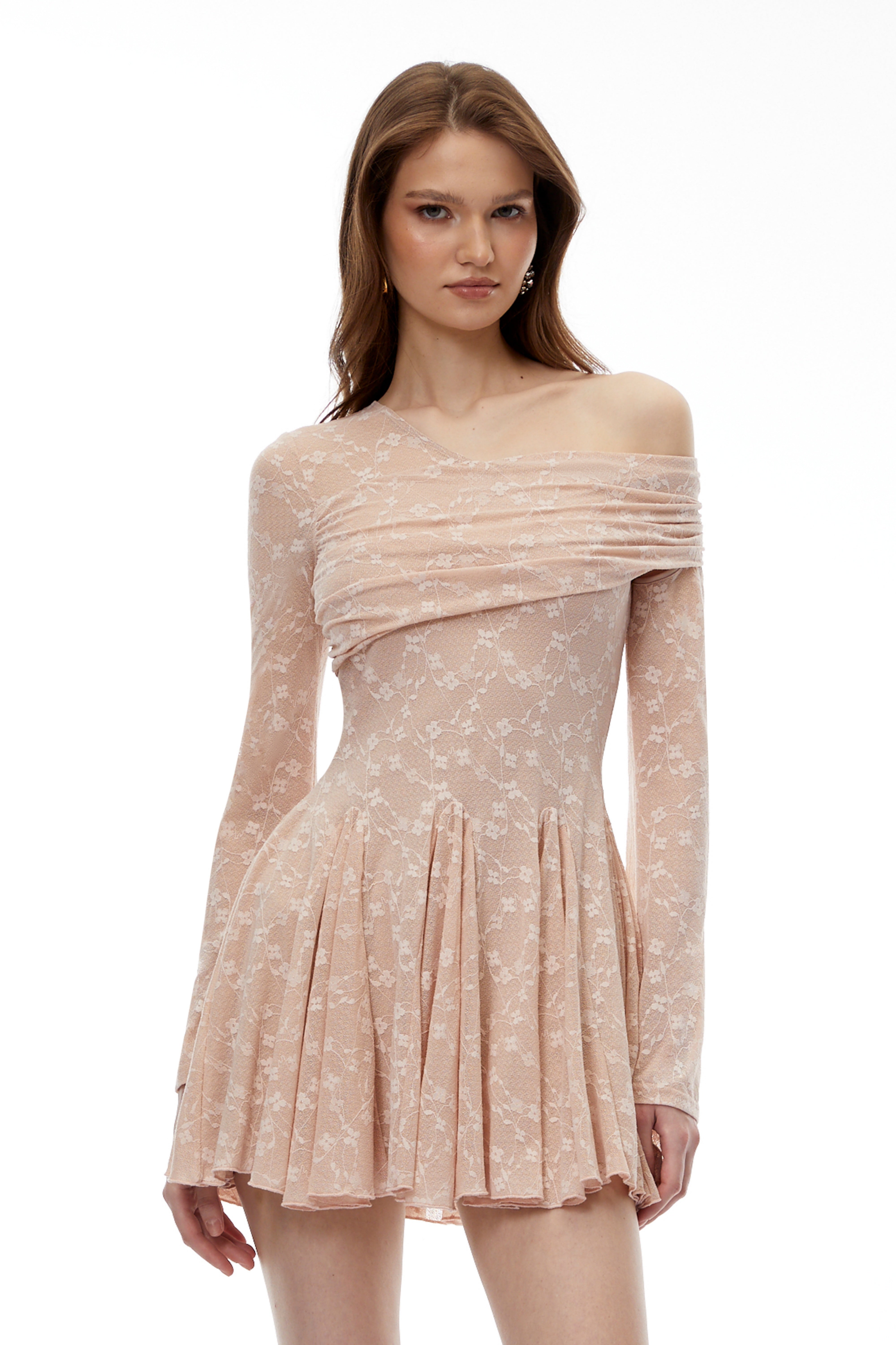 Rosalie – Einseitiges, plissiertes Minikleid in Neutraltönen