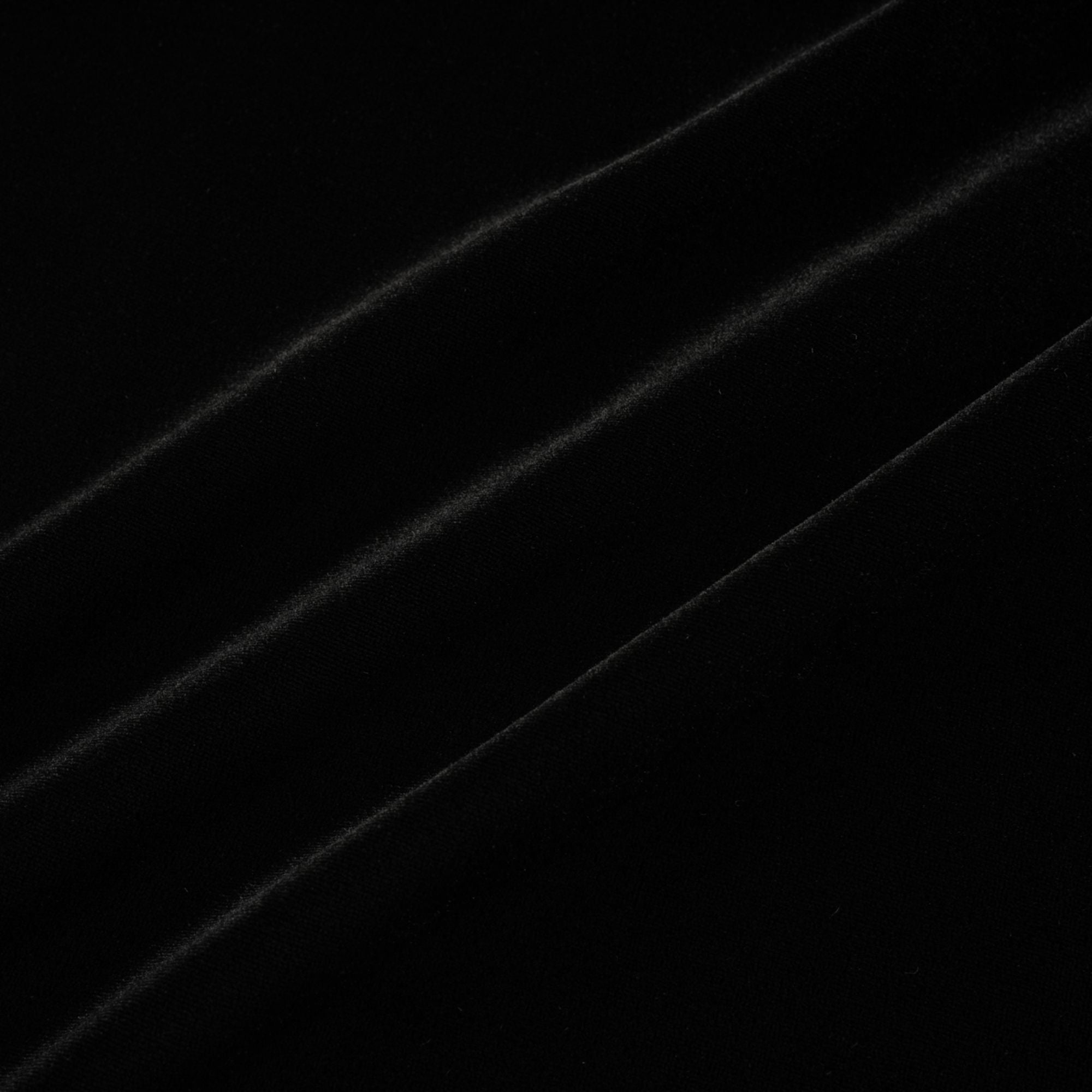 فستان لوسينا المخملي المزين باللؤلؤ الصناعي