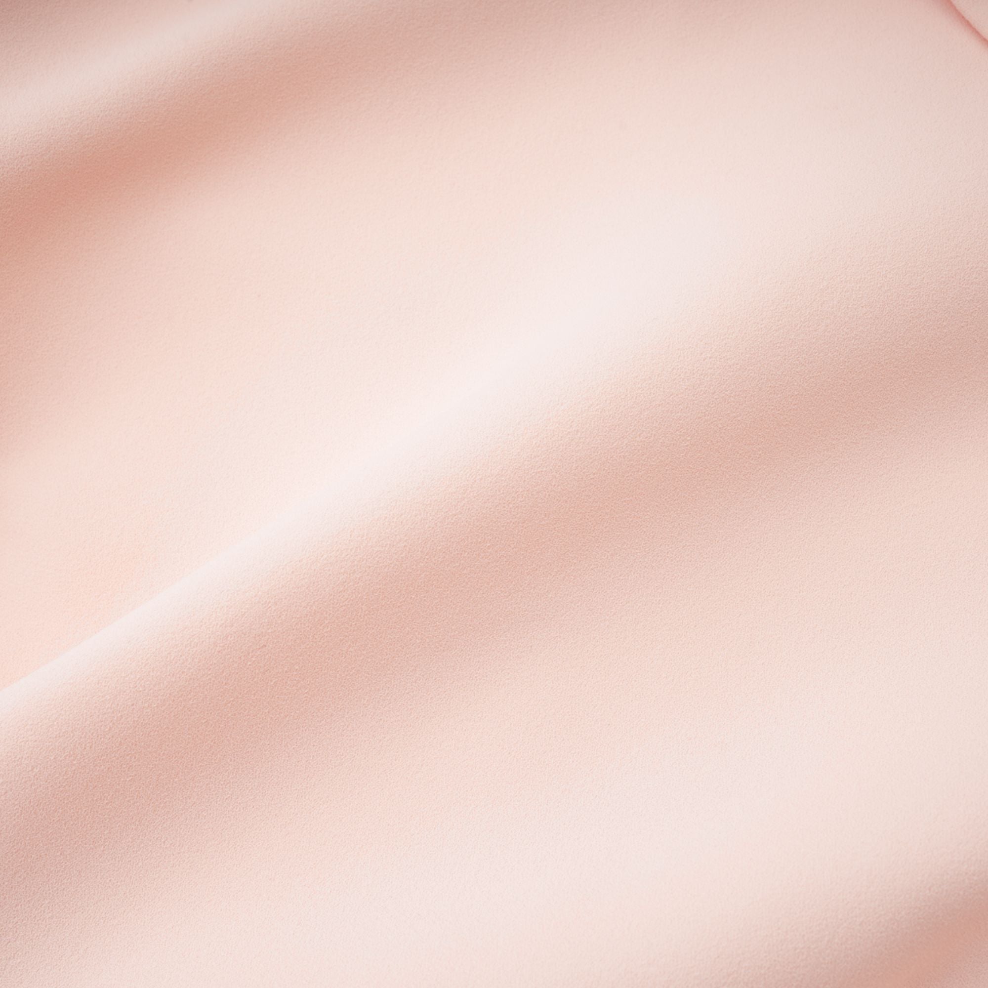 فستان كاتارينا مزين بالريش