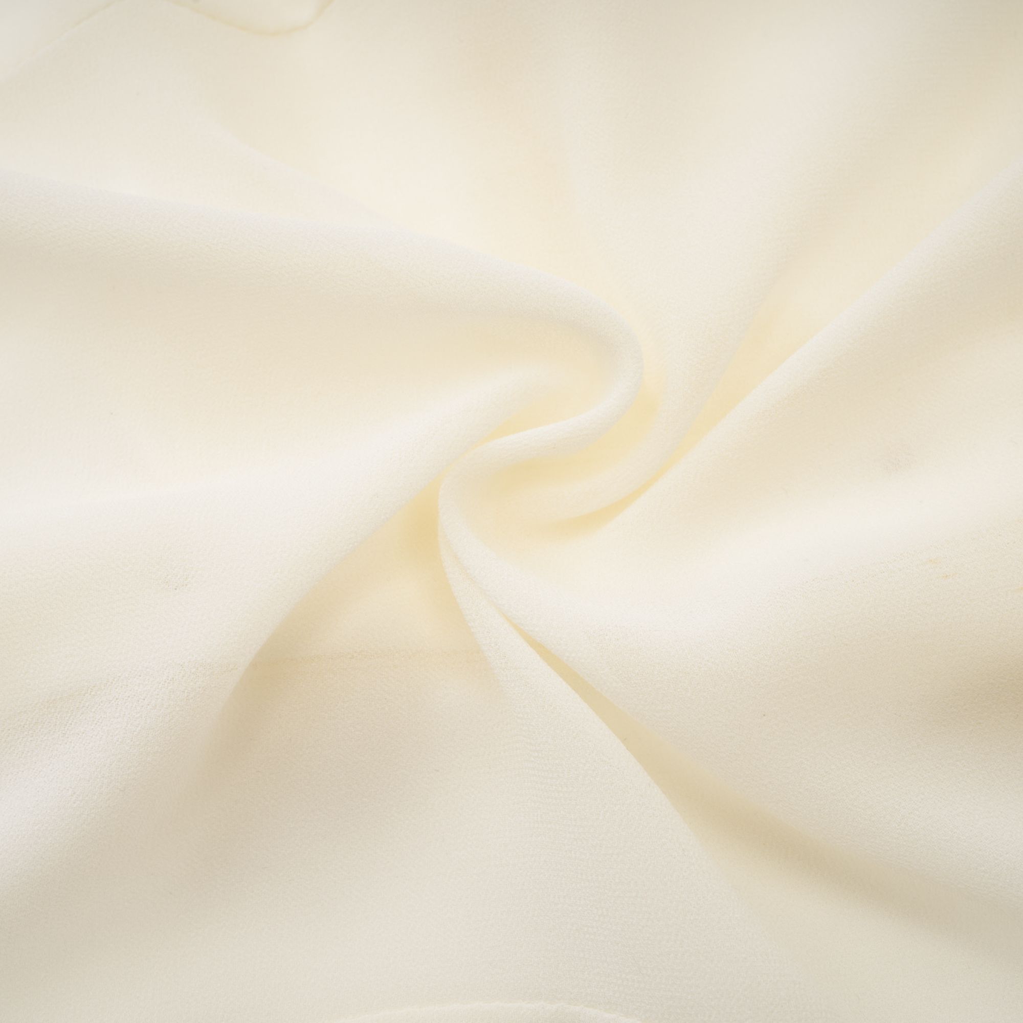 قميص هيلين المزين بالكشكشة