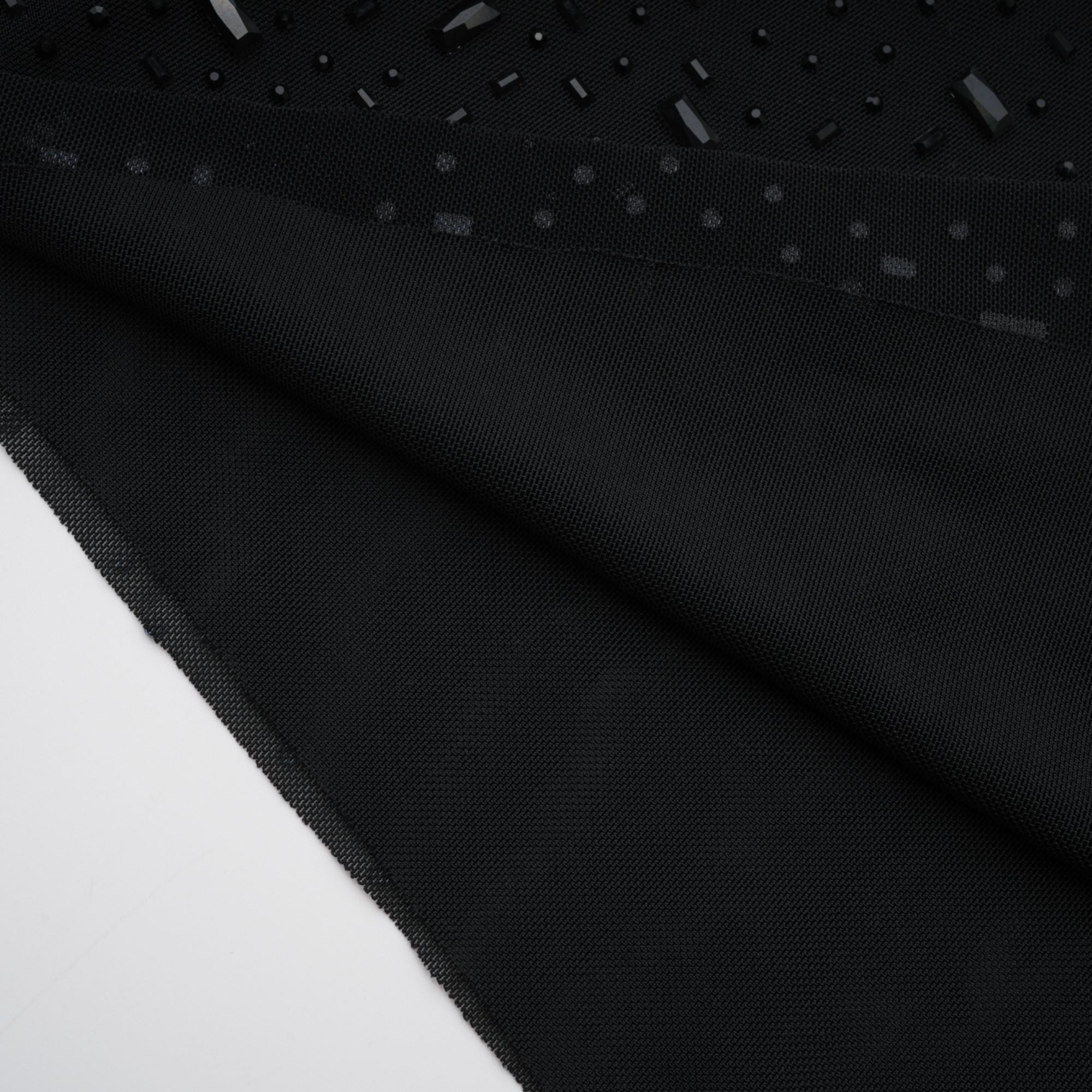 فستان أكسل مزين بالترتر