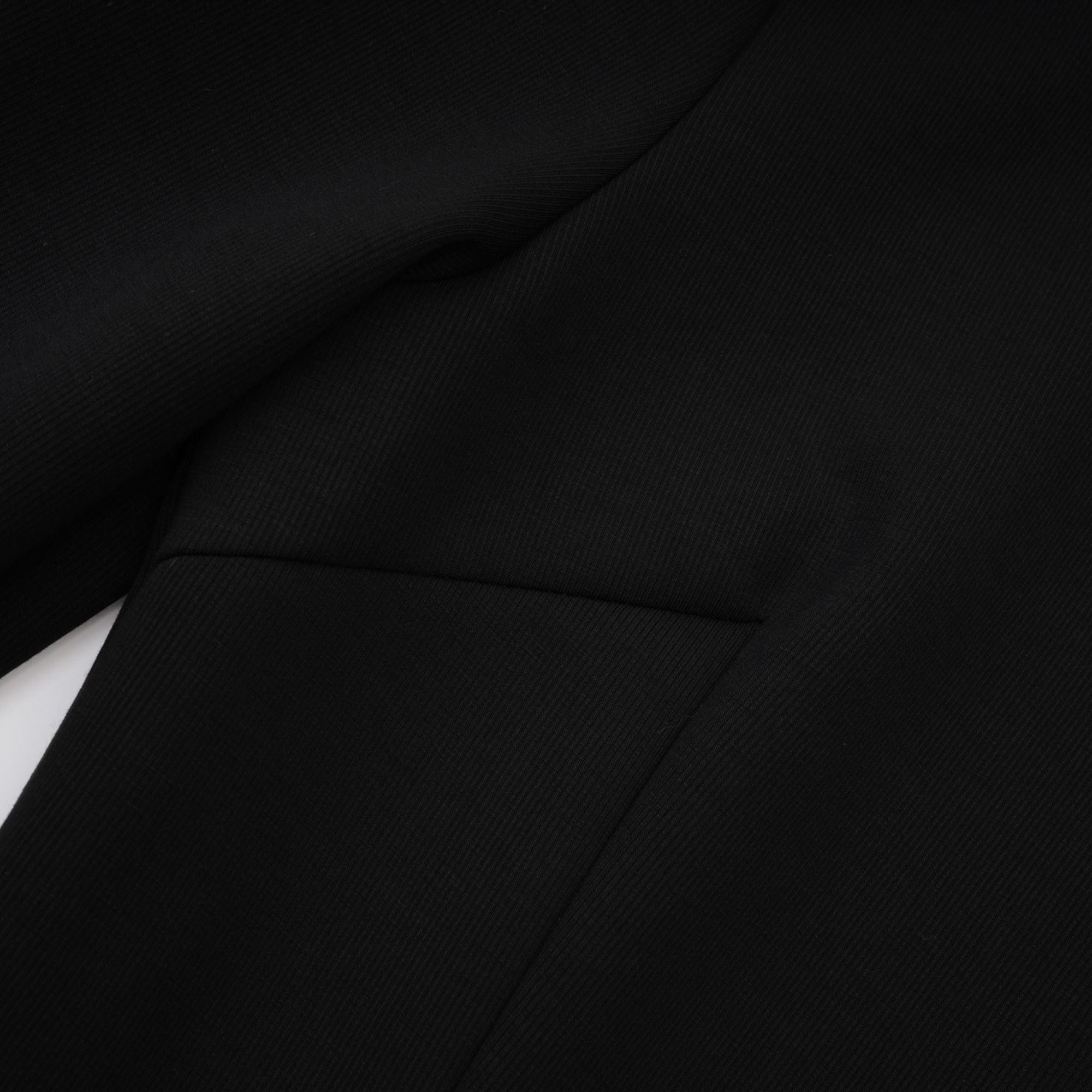 فستان Gaëlle أسود مزين بأكمام طويلة