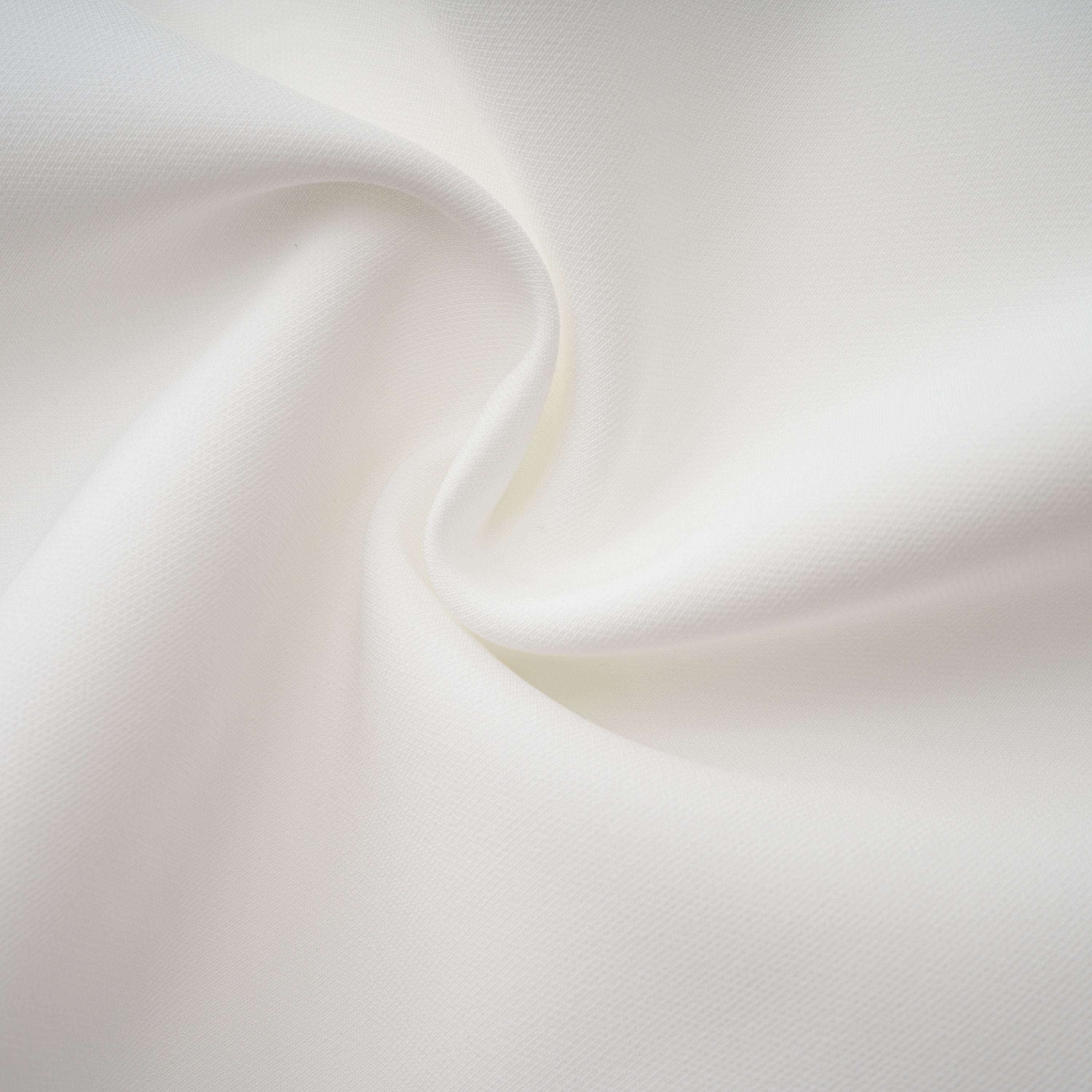 فستان قصير بخصر محدد من تصميم سارة وايت مع رداء