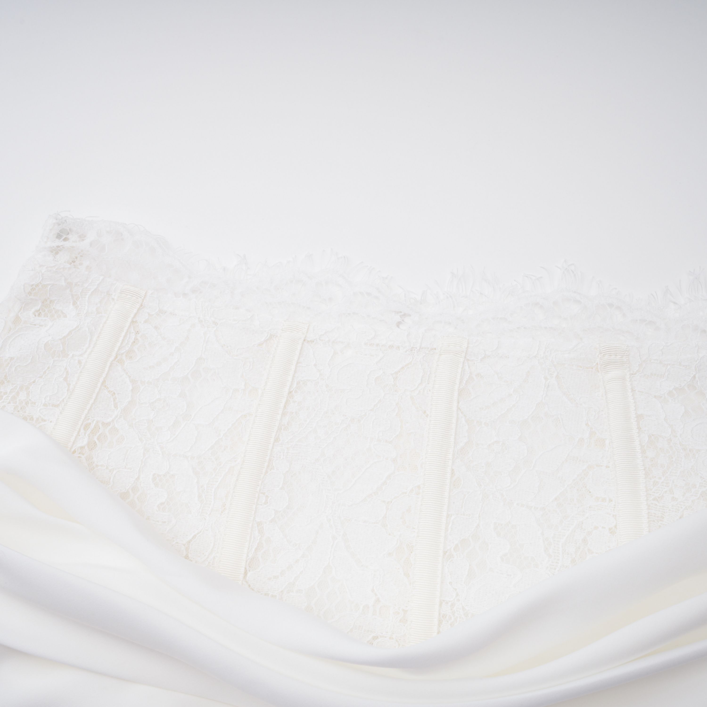 Siosi White Ruched Top & Skirt Set with Lace Trim