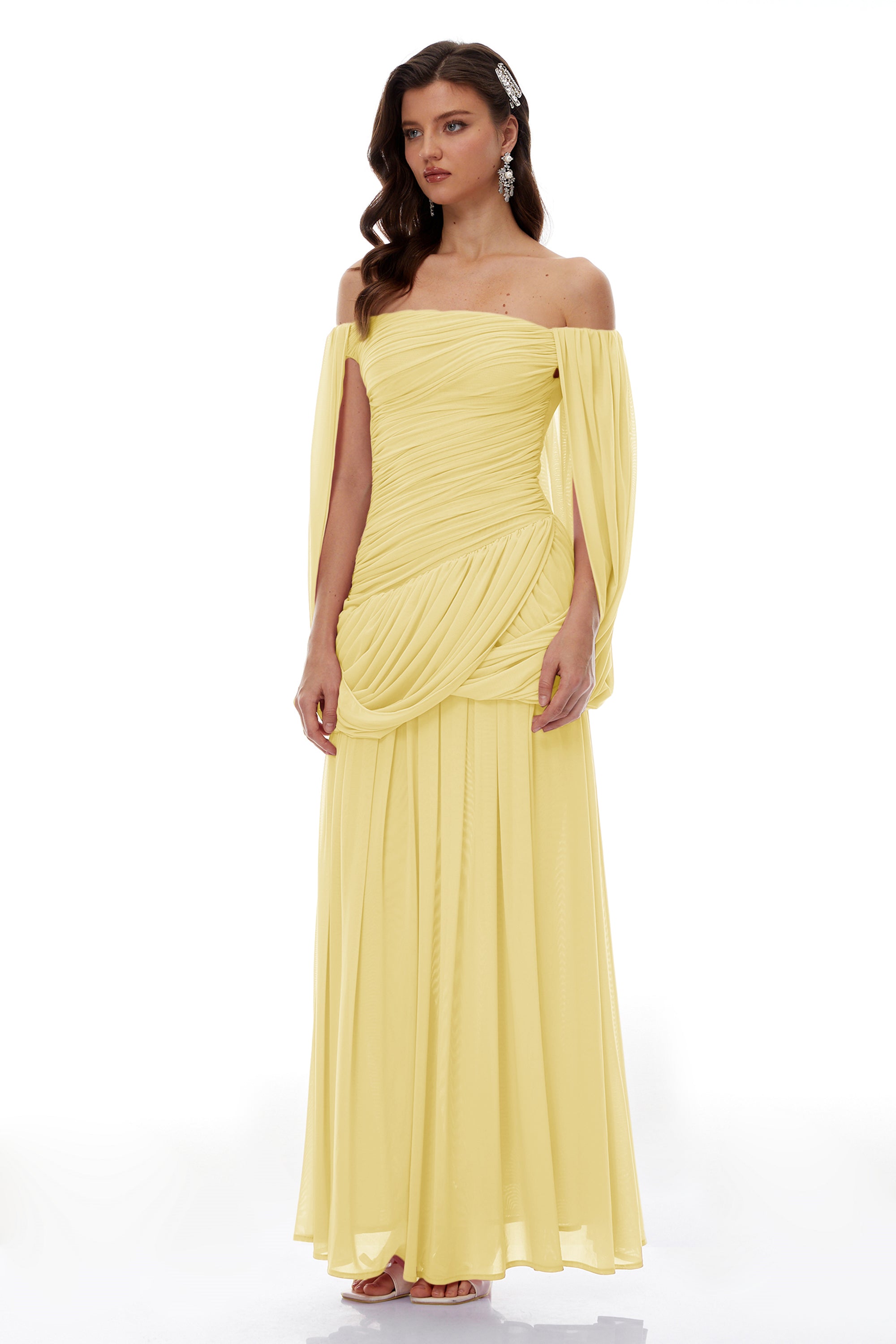 Maxikleid von Suné in Gelb mit gekreuztem Ausschnitt und Rüschen