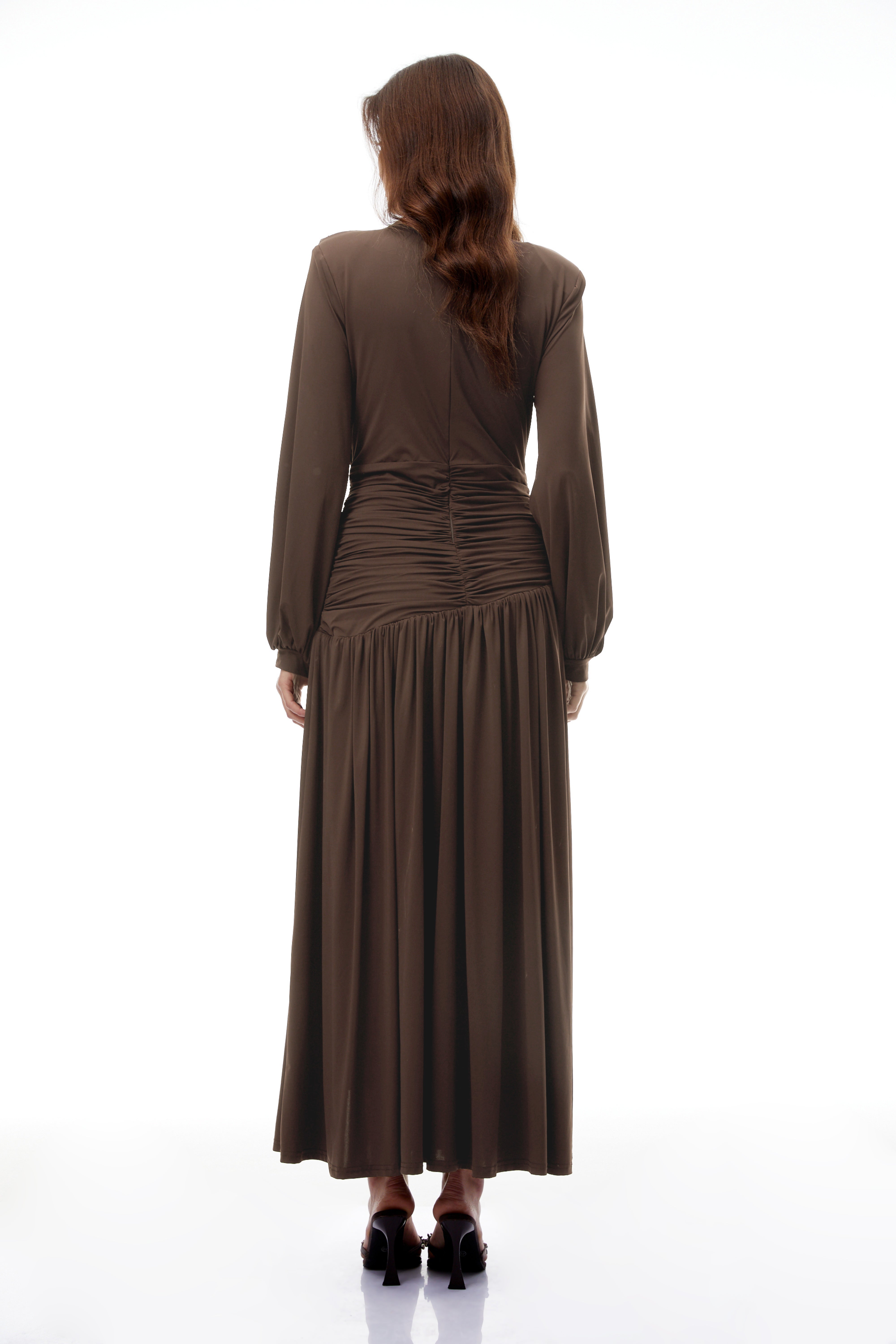 Robe longue froncée avec détails tressés Tabitha Brown