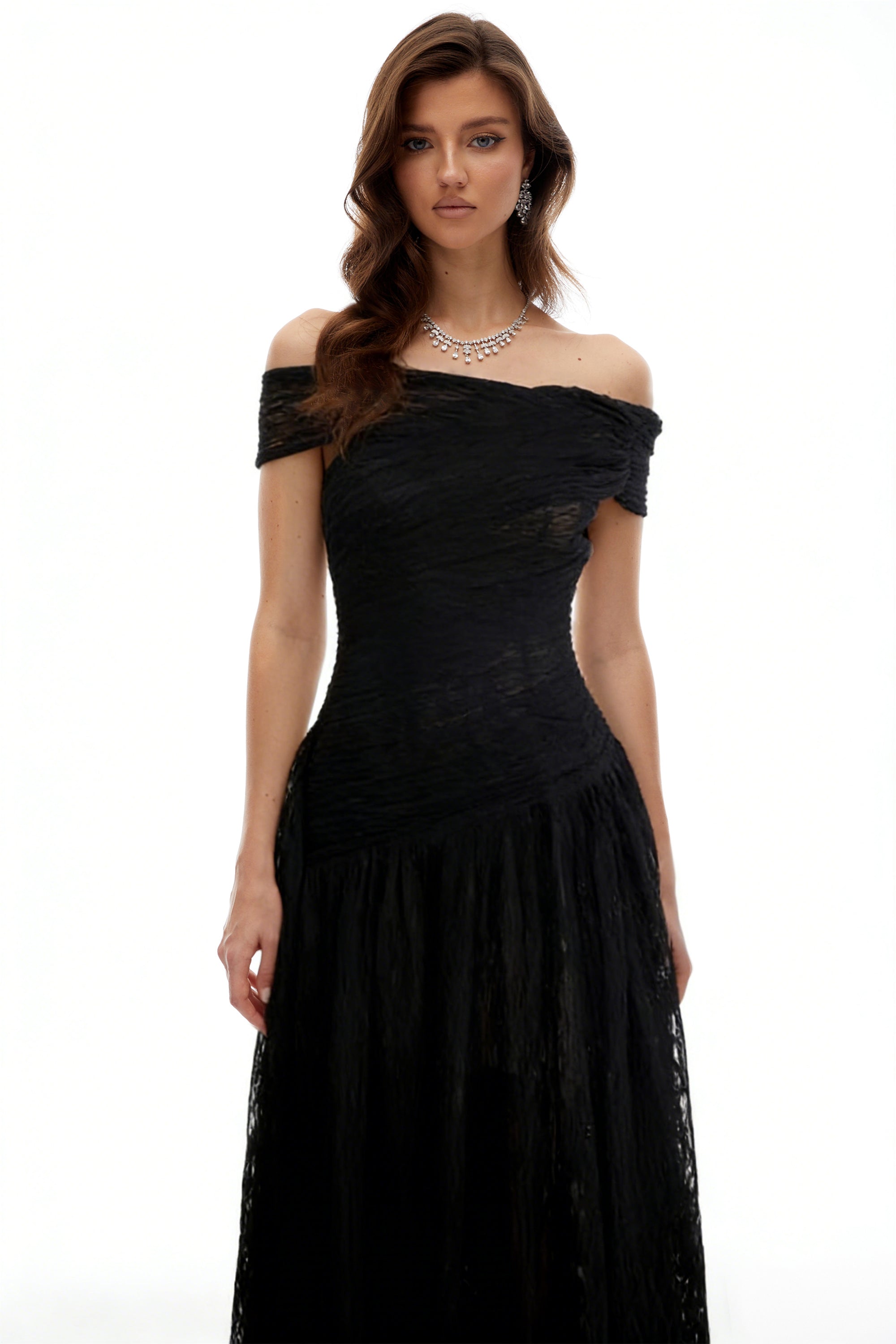 Thale Schwarzes asymmetrisches Midikleid mit Struktur und Rüschen