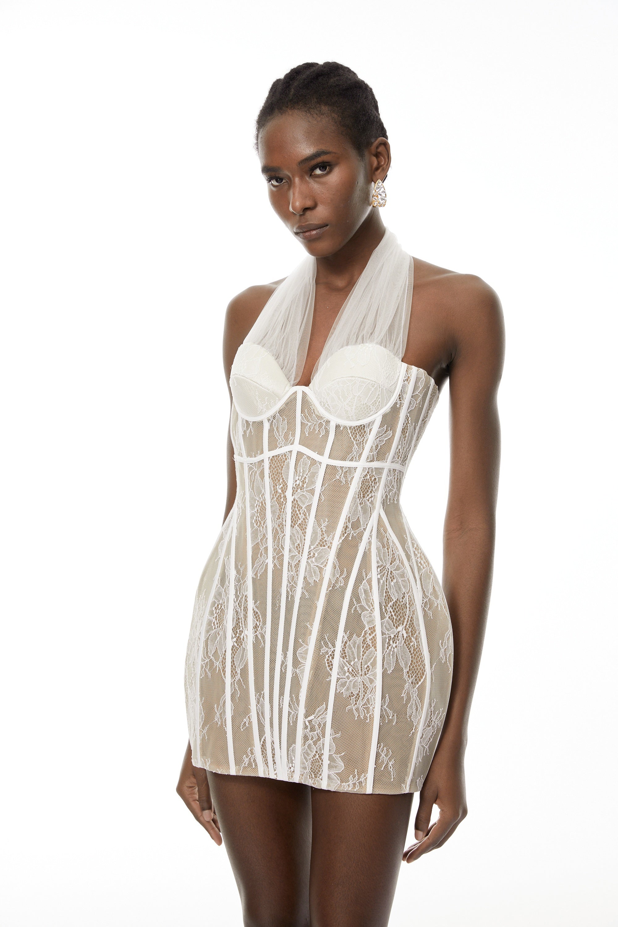 Thembeka Weißes Neckholder-Minikleid aus Spitze