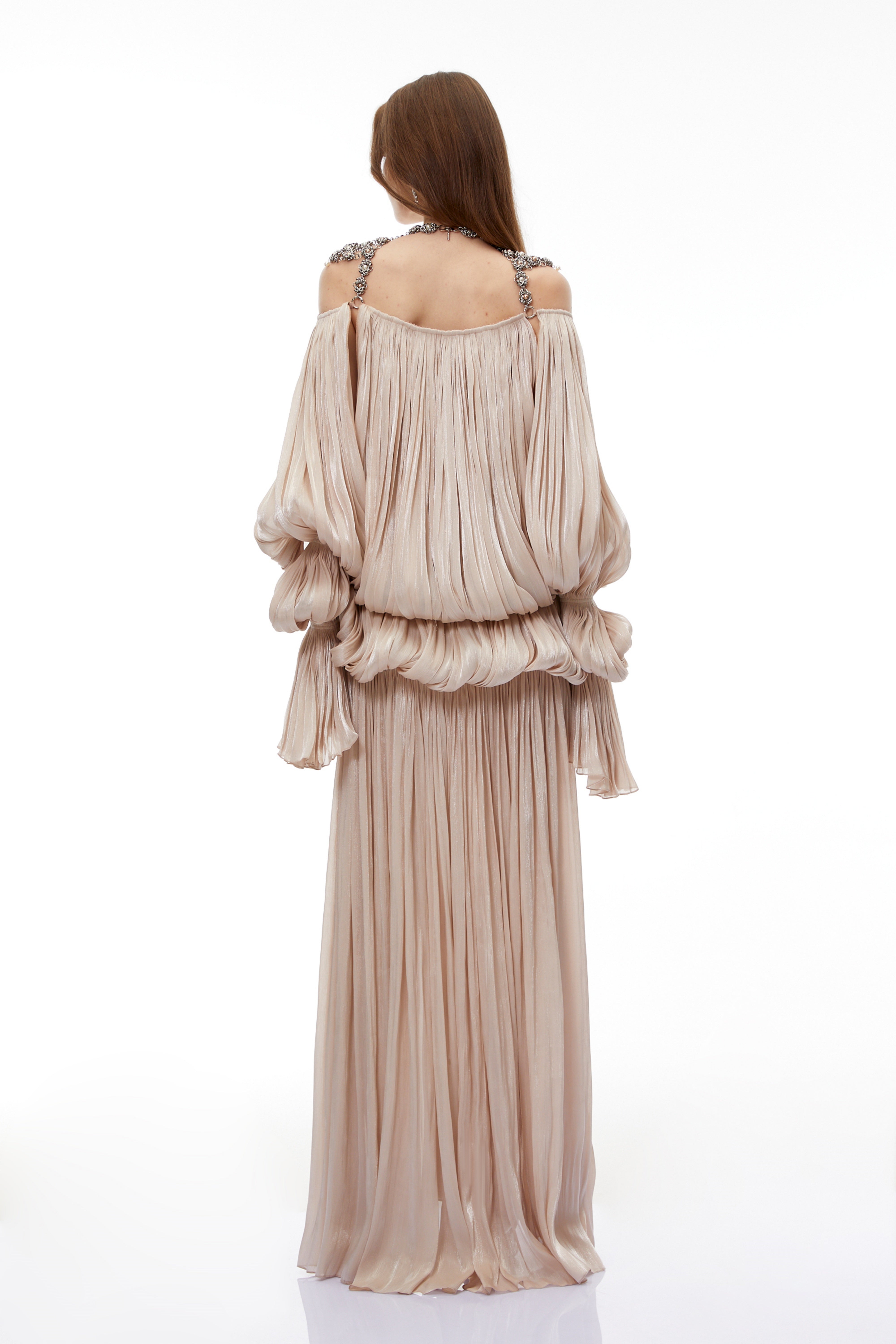 Vlasta Khaki-farbenes Maxikleid mit Rüschen und Kette