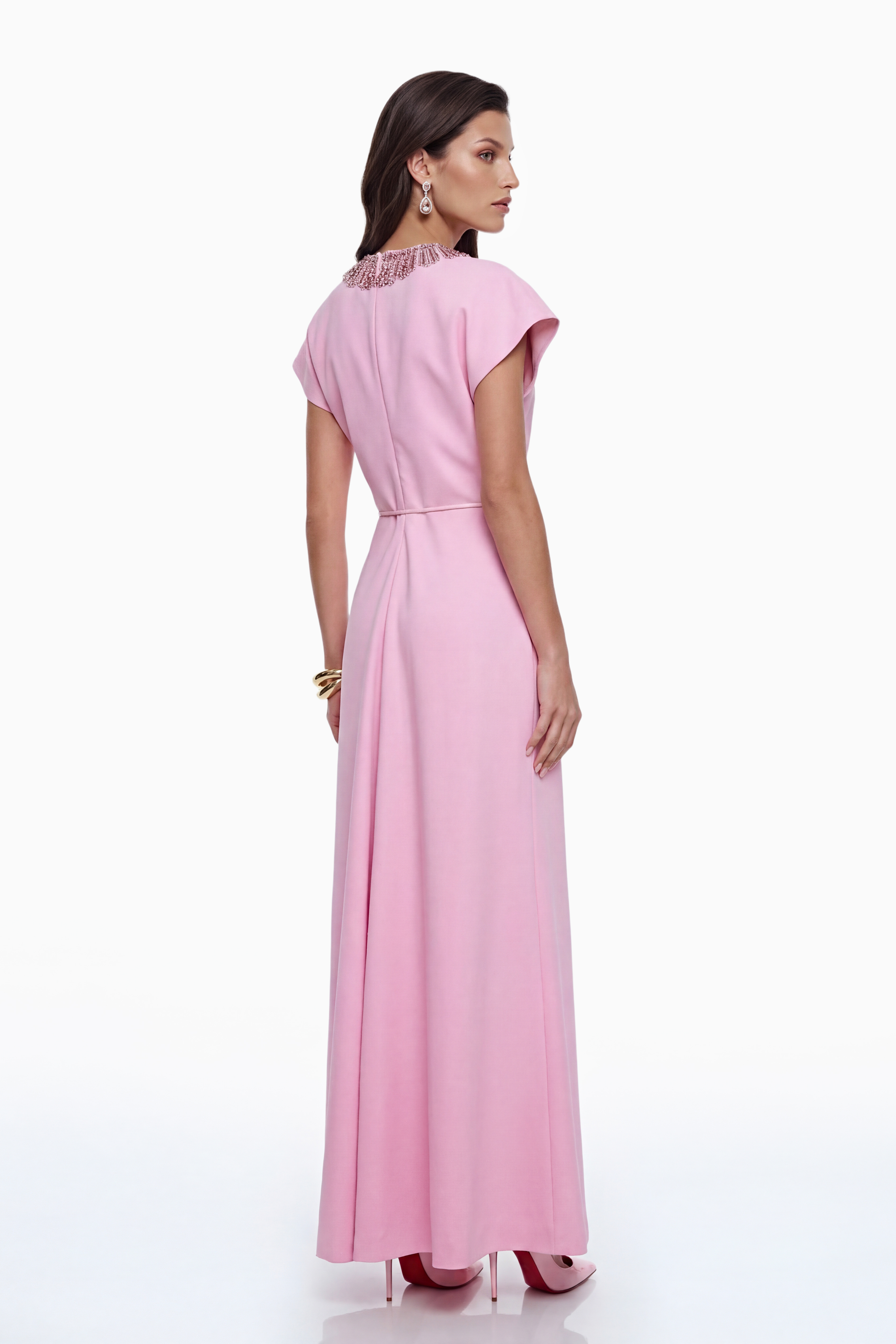 Zoraya – Maxikleid mit rosa Kristallverzierungen