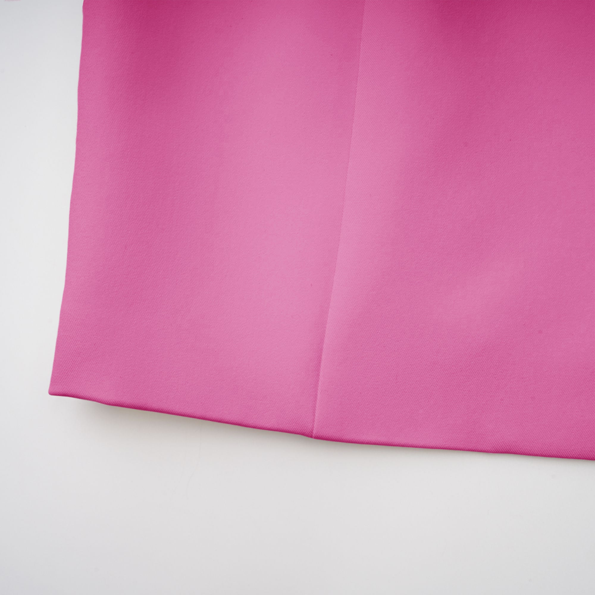 طقم جاكيت وتنورة بتصميم برميل إينورا