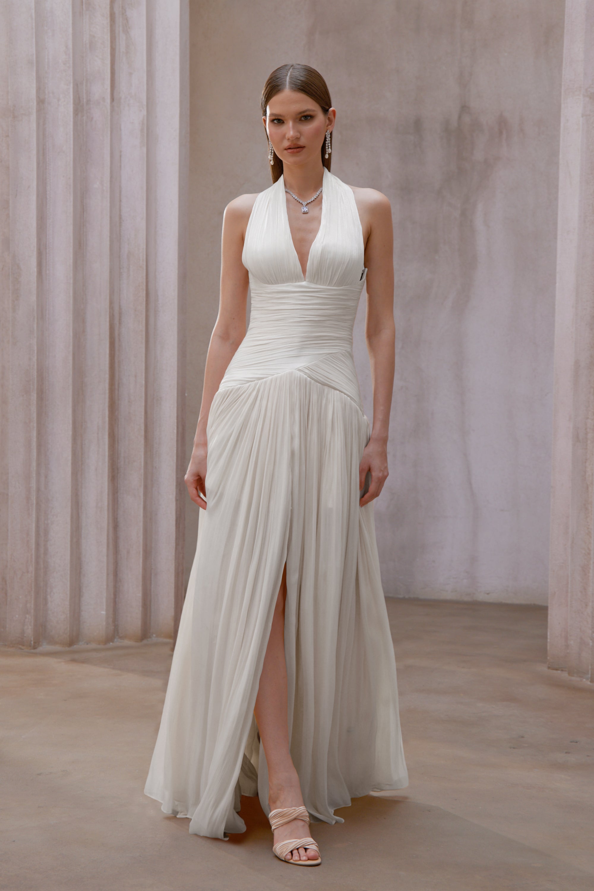 فستان ماكسي مكسّر من يوراني