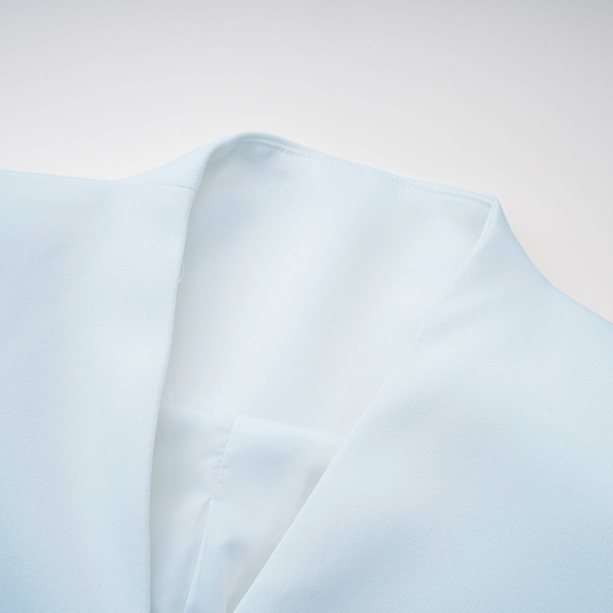 طقم جاكيت وتنورة بتصميم برميل إينورا