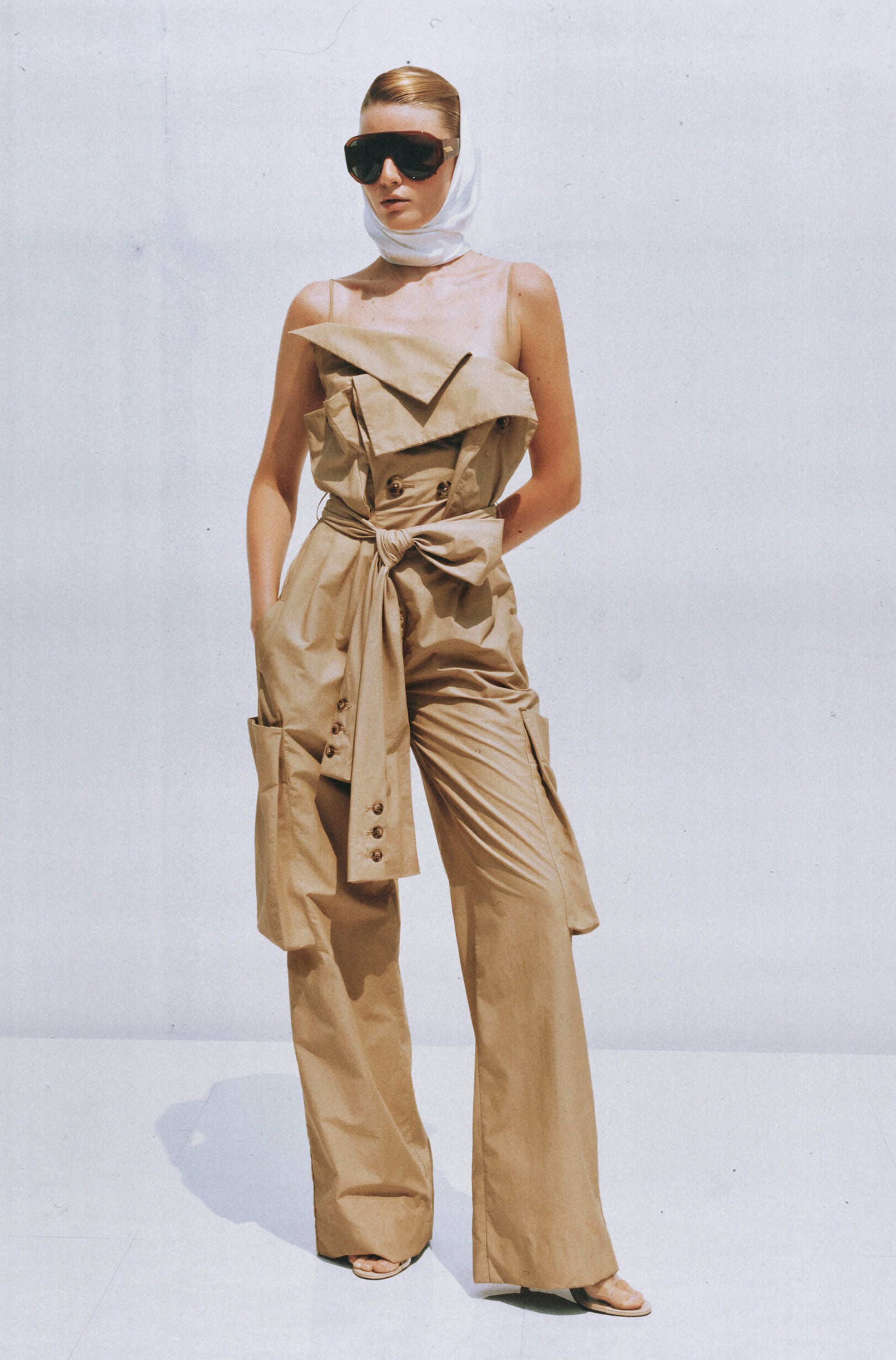 جمبسوت نانيت كاكي غير متماثل مزدوج الصدر