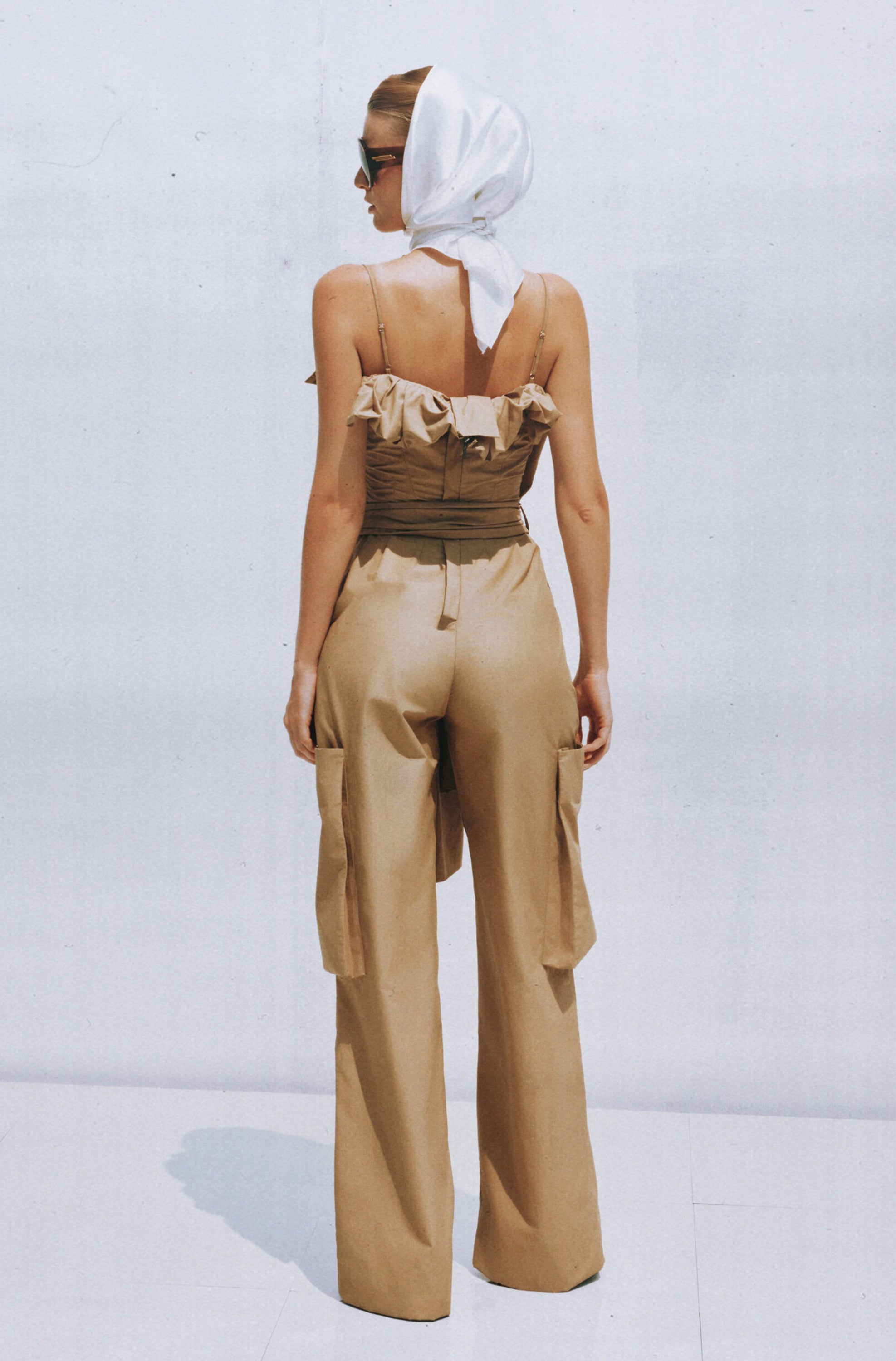 جمبسوت نانيت كاكي غير متماثل مزدوج الصدر