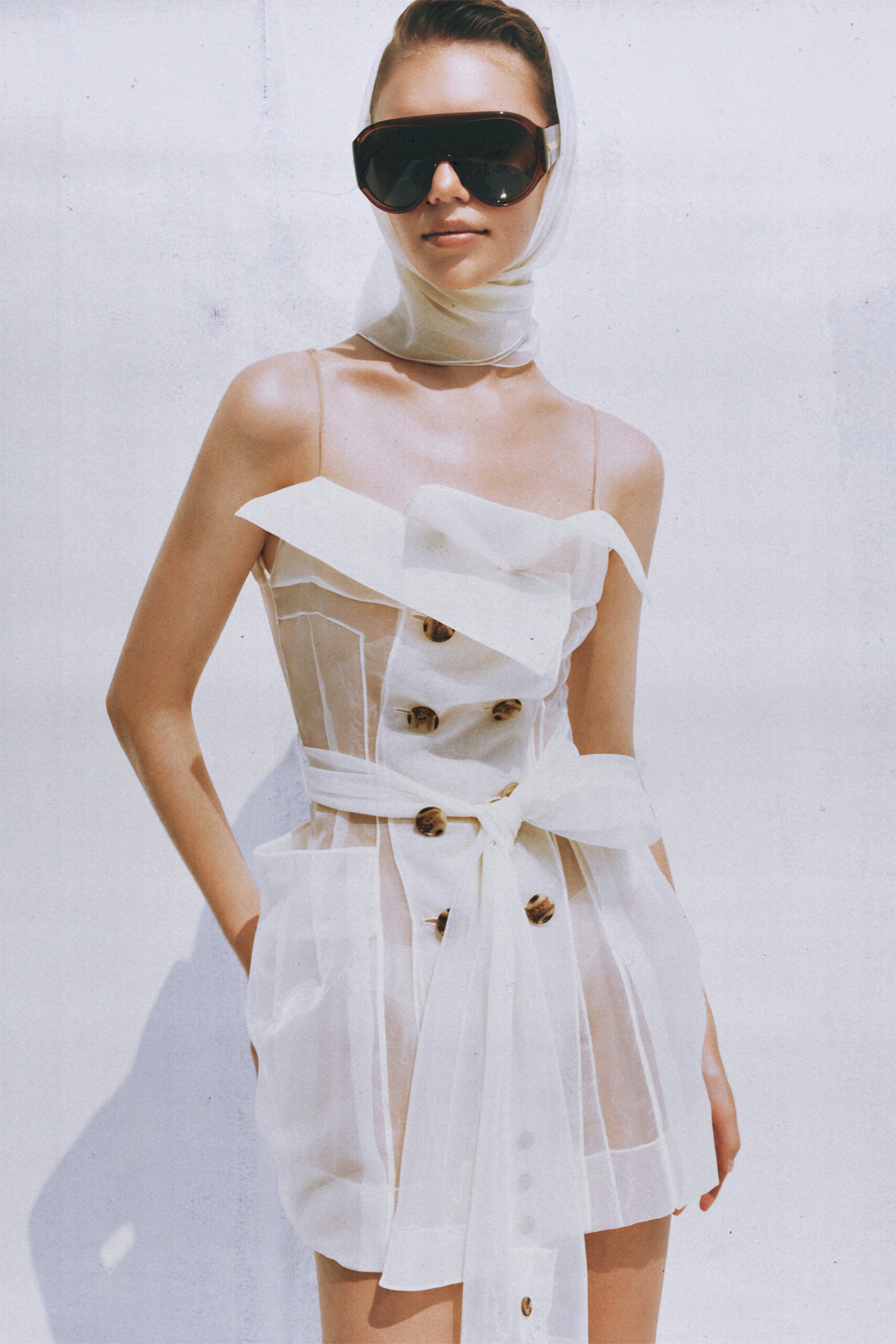 Polliana – Weißes, zweireihiges Organza-Minikleid